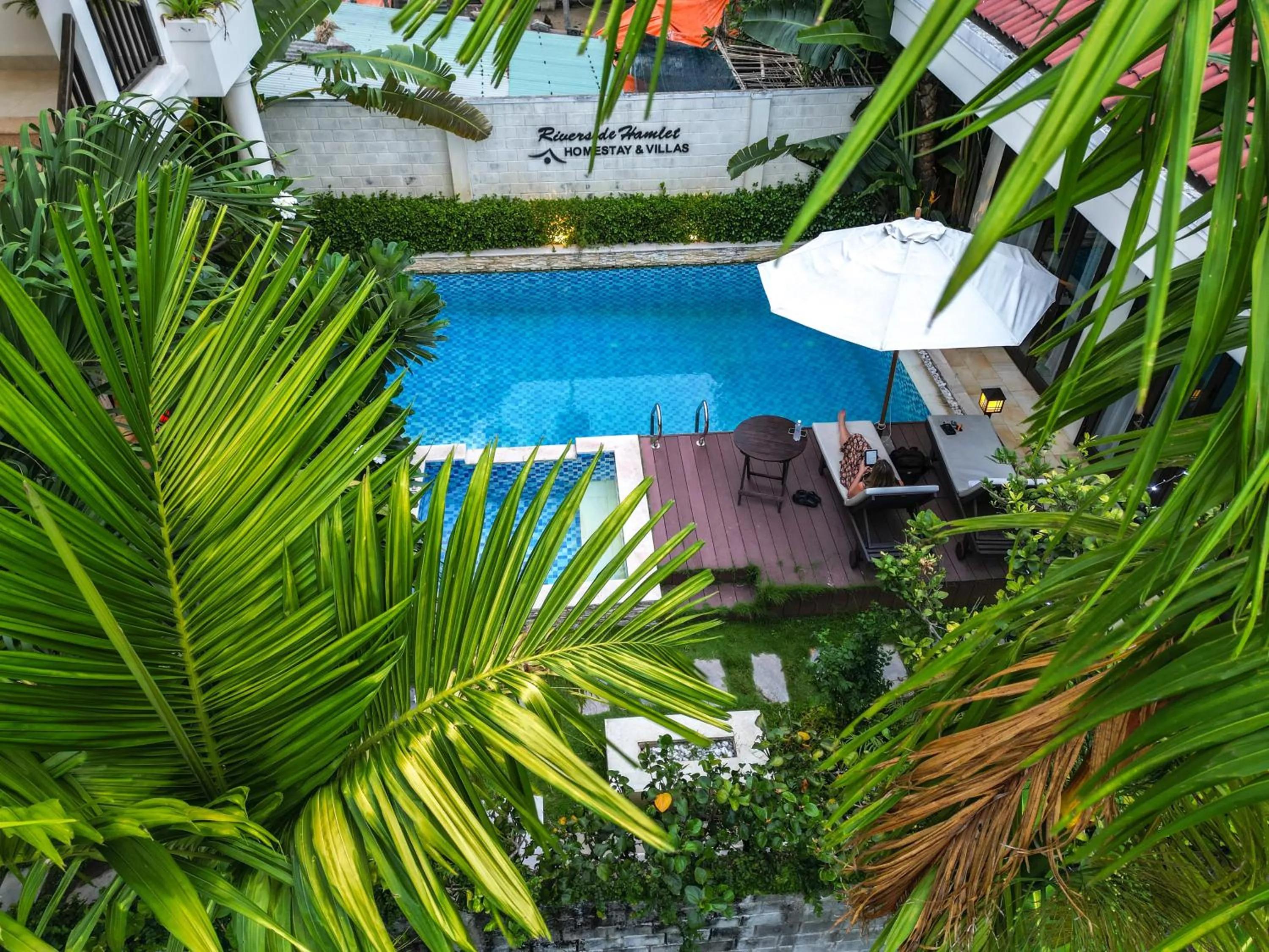 Villa with Private Pool in Riverside Hamlet Homestay & Villa