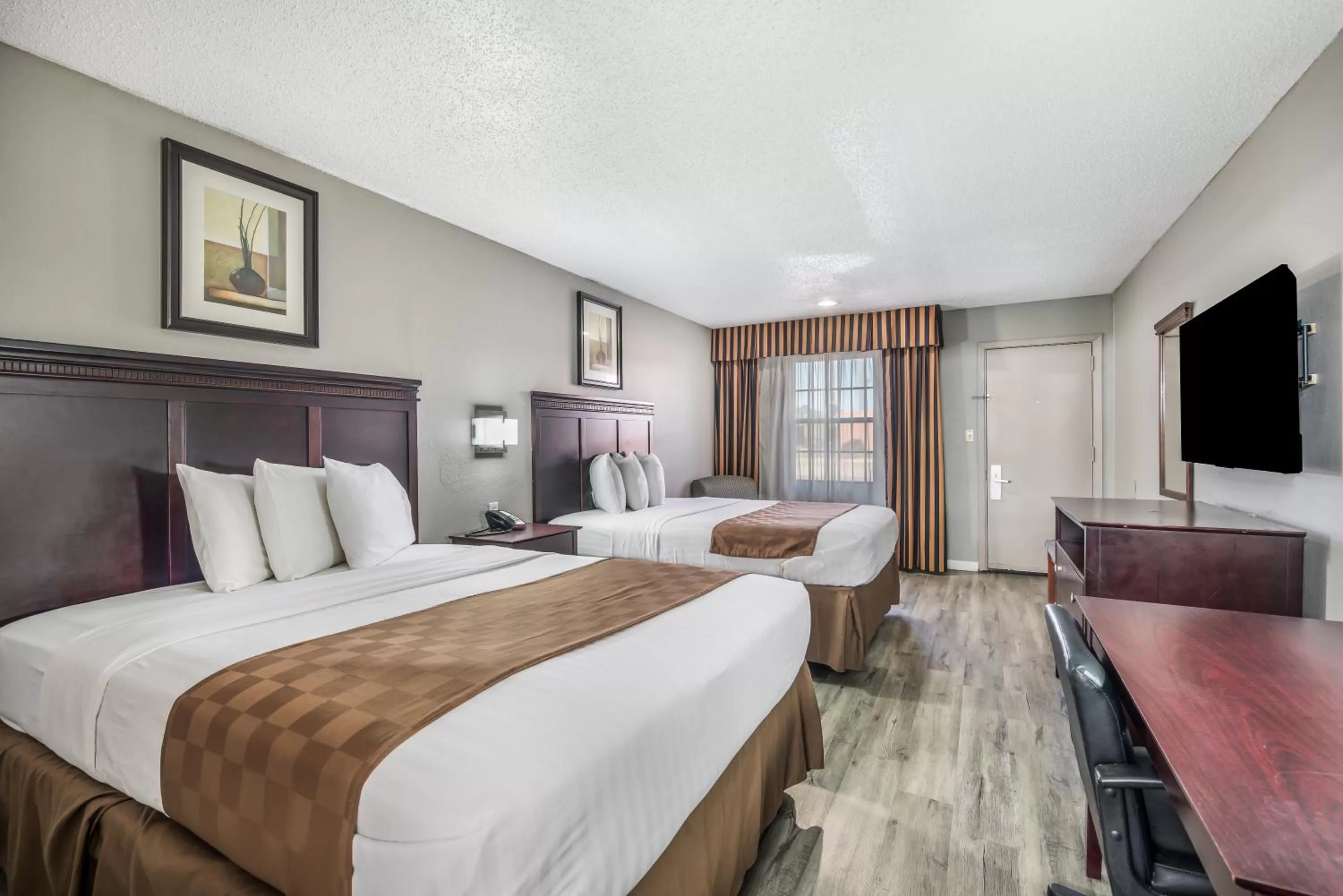 Deluxe Queen Room Non-Smoking in Americas Best Value Inn Arkadelphia