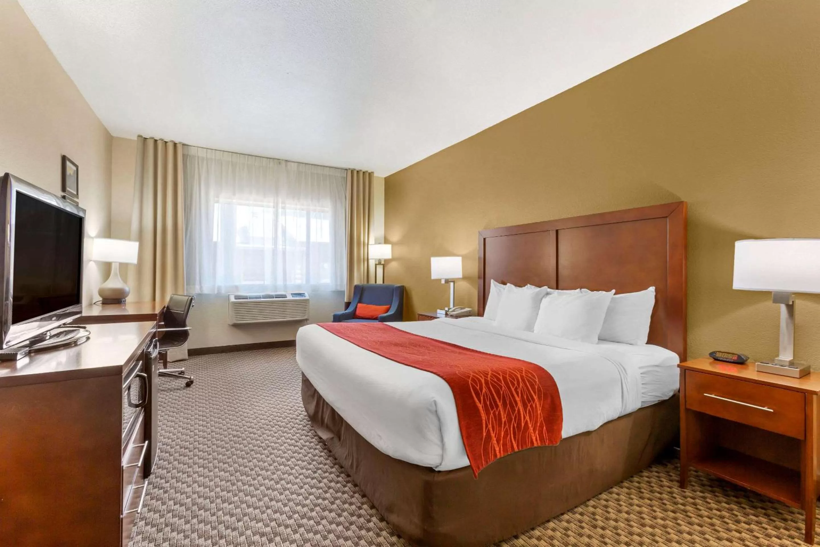 Standard King Room with Tub - Accessible/Non-Smoking in Comfort Inn Payson