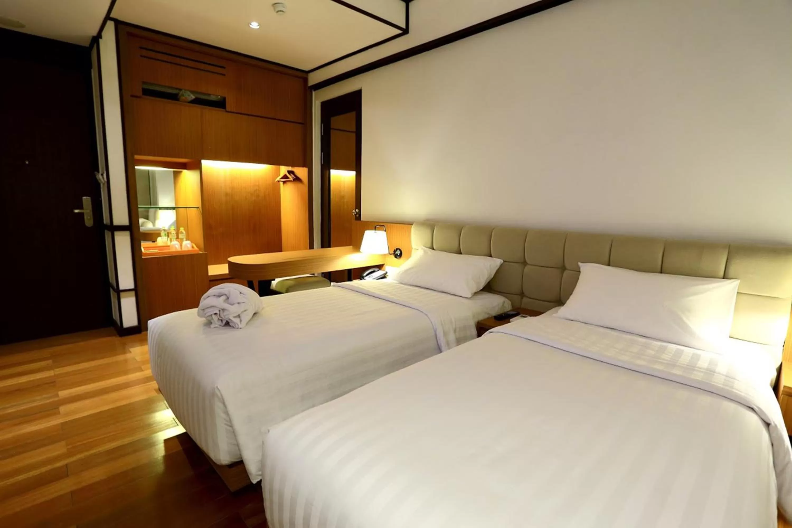 Superior Twin Room in Namin Dago Hotel