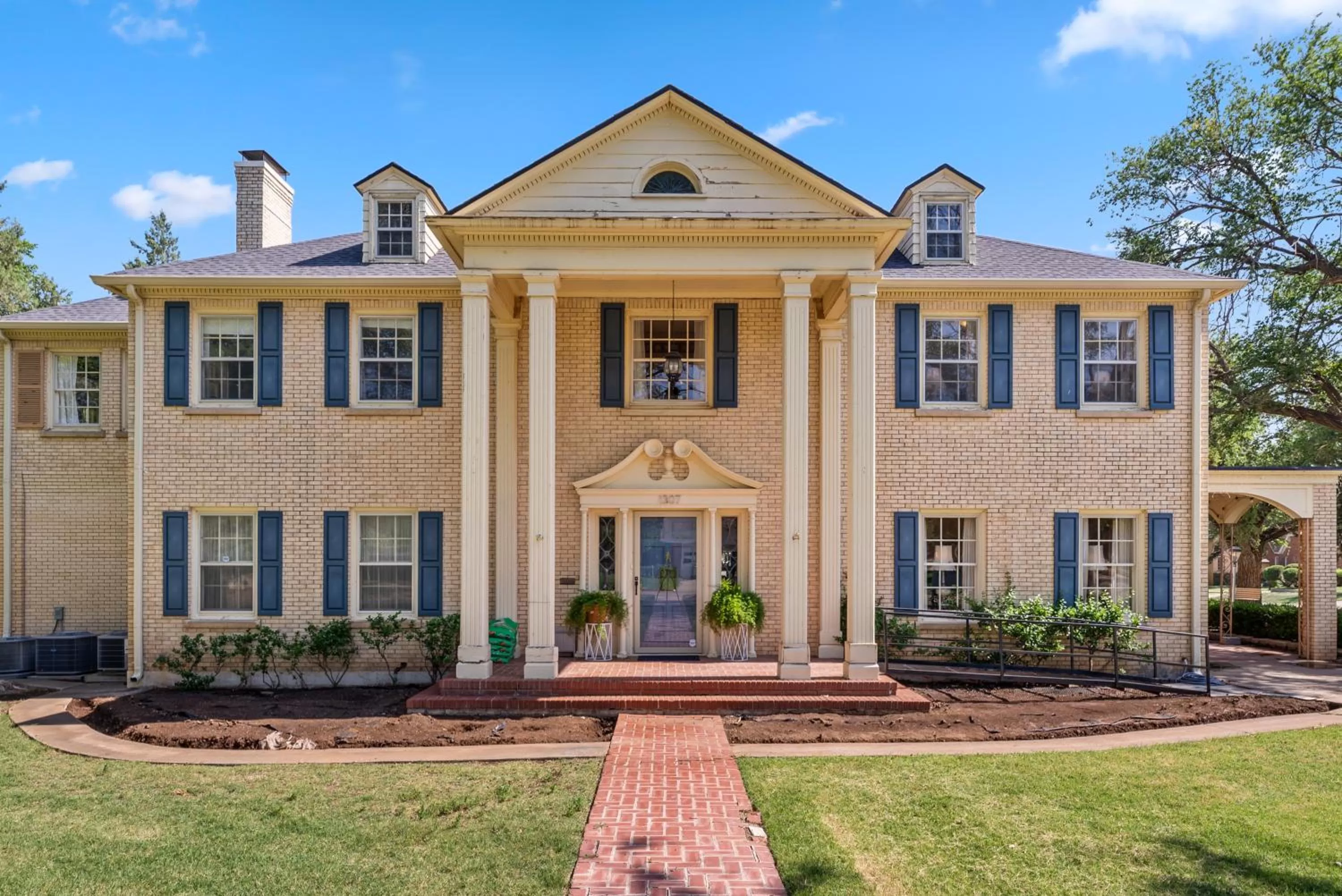 Standard Family Room in Presidents House B & B