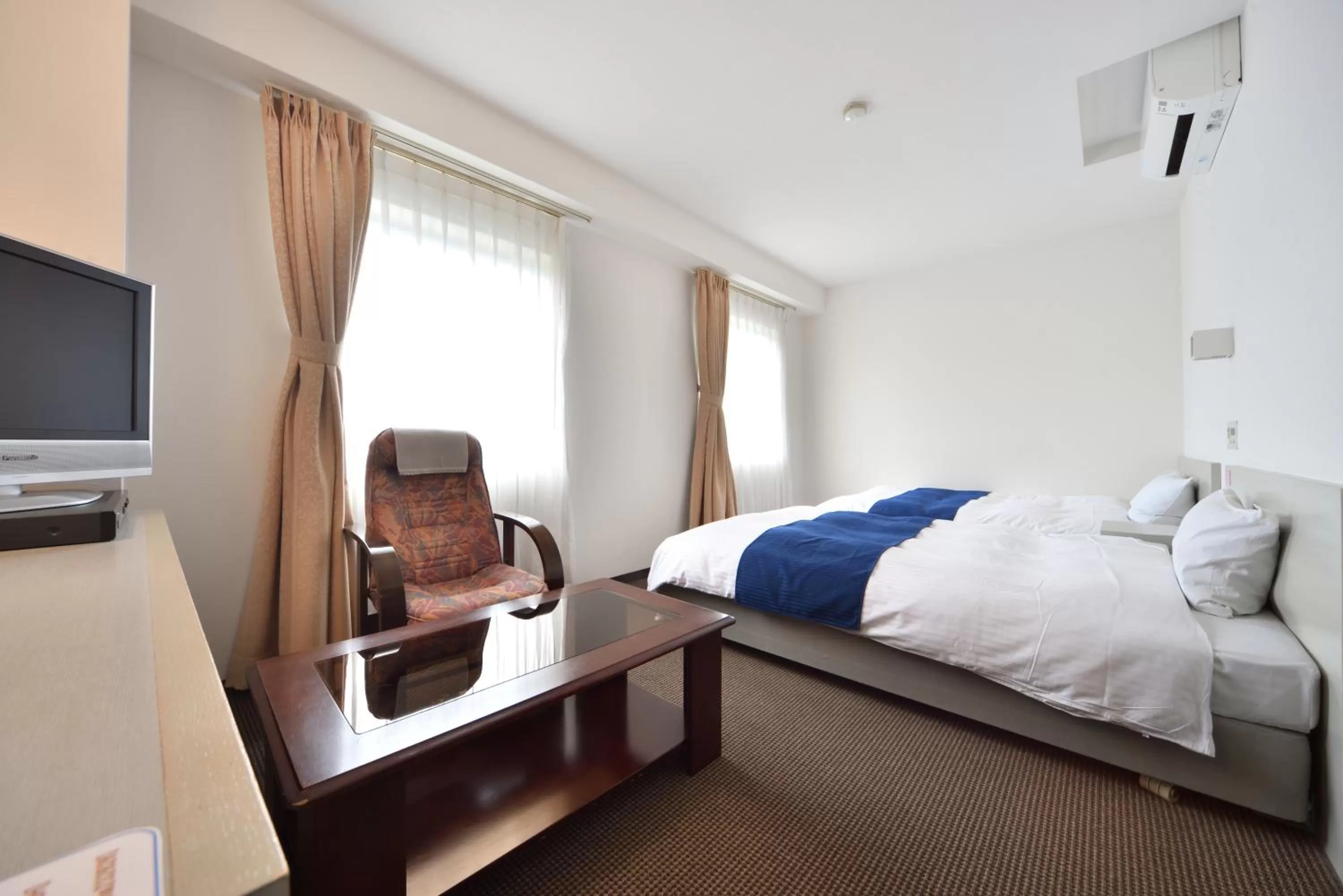 Twin Room - single occupancy - Non-Smoking in Uwajima Oriental Hotel
