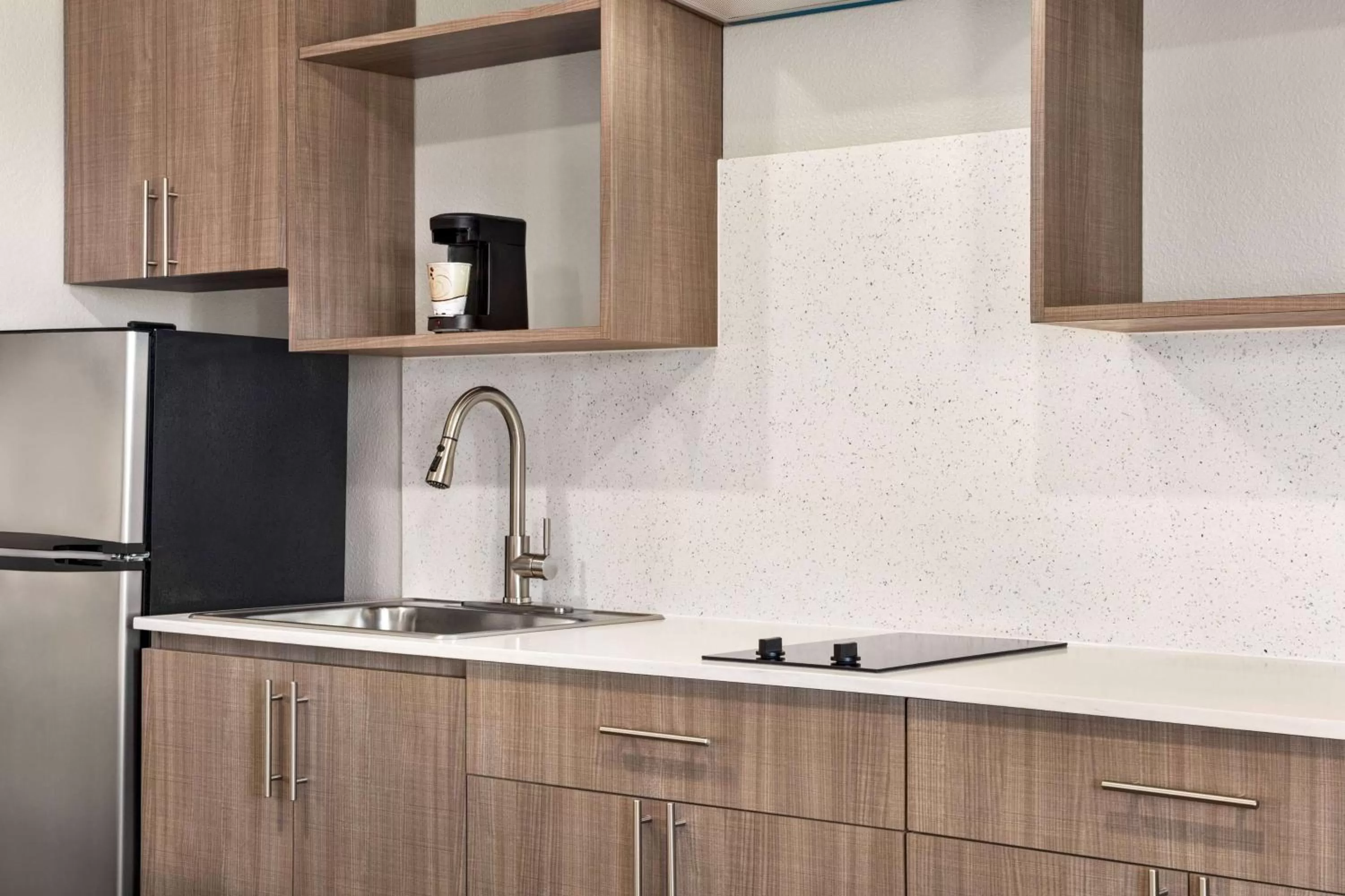 King Suite with Kitchenette - Non-Smoking in La Quinta Inn by Wyndham Temple