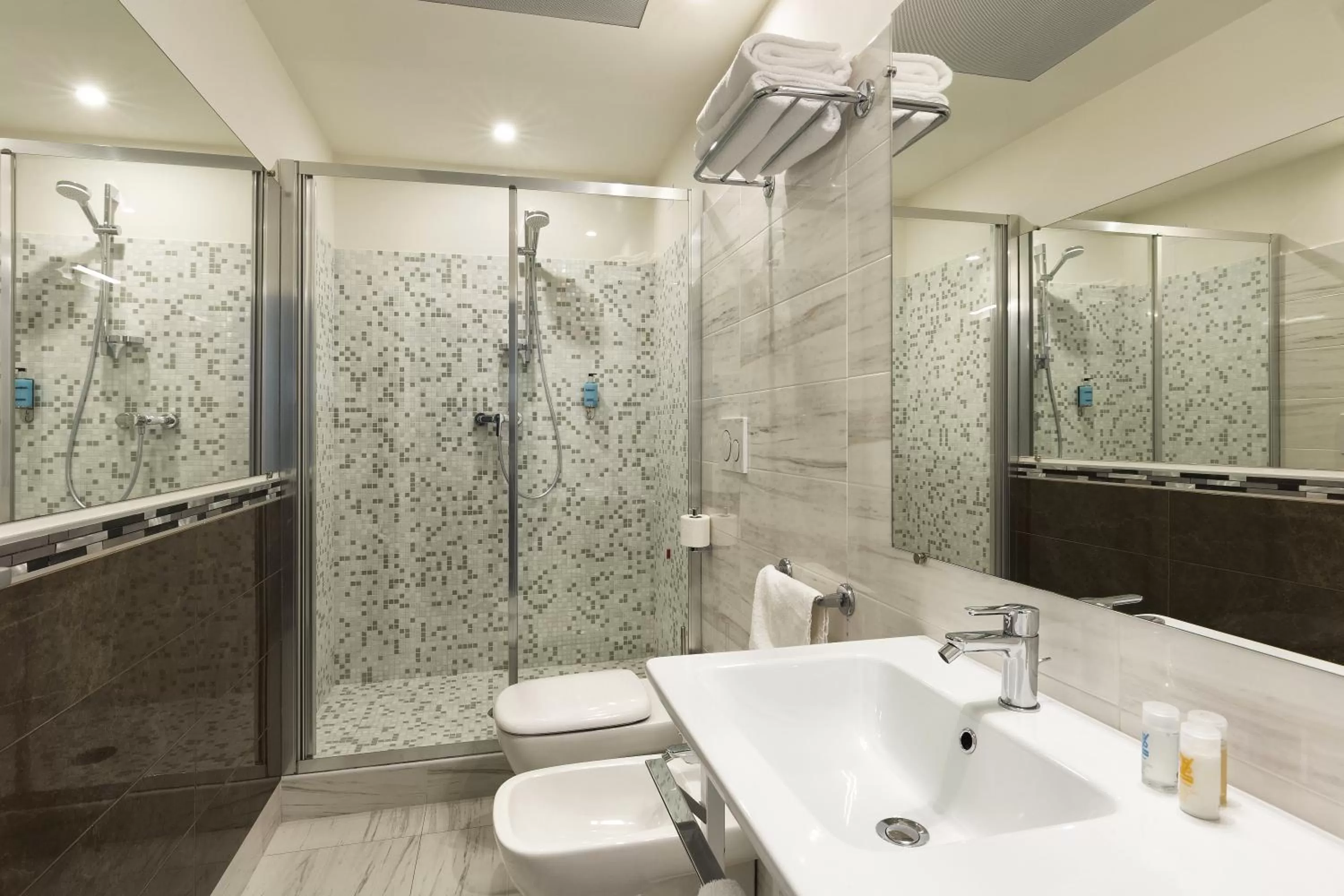 Superior Double Room with Balcony in Adesso Hotel