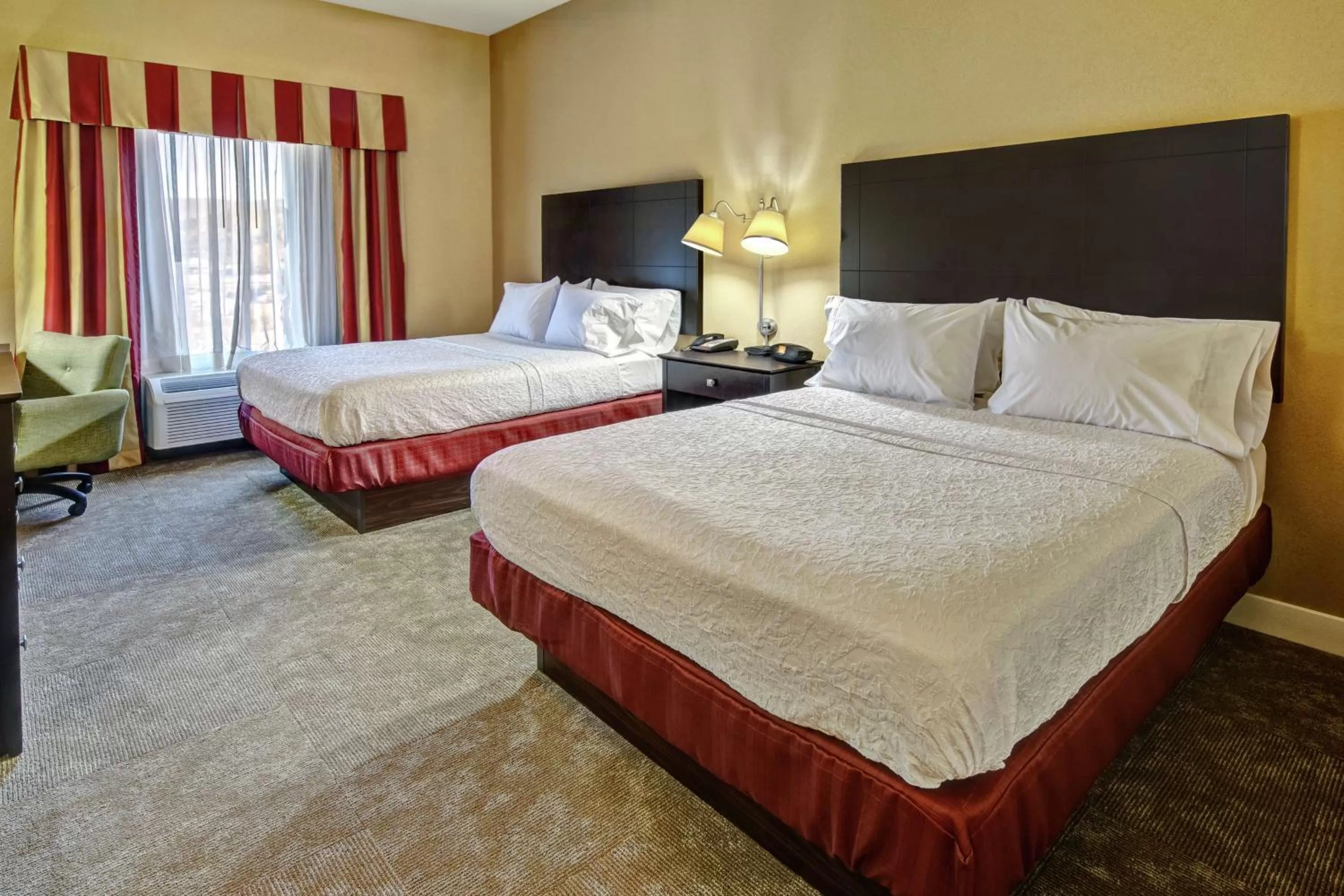Queen Room with Two Queen Beds - Hearing Access/Non-Smoking in Hampton Inn By Hilton Jacksonville