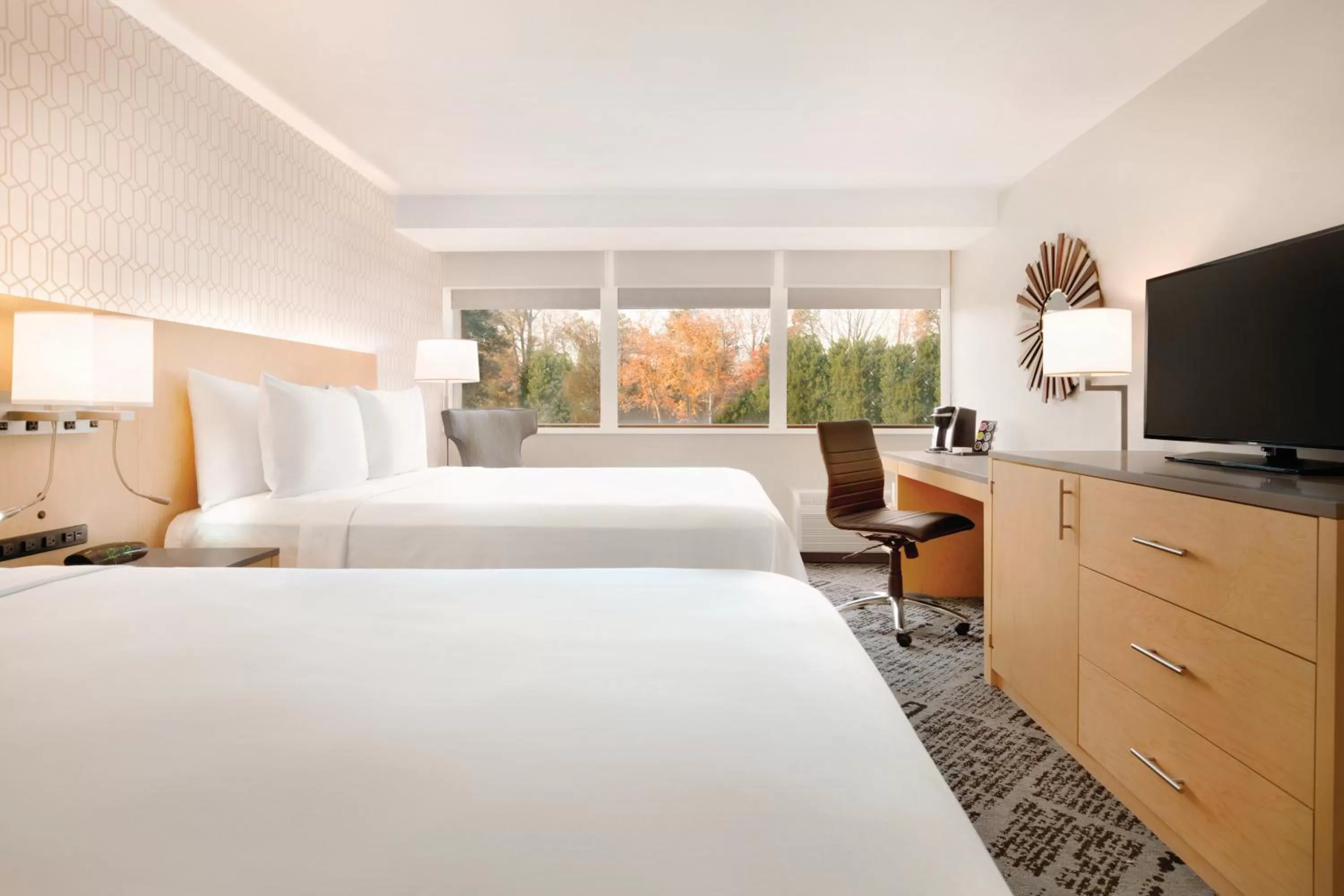 Queen Room with Two Queen Beds - Non-Smoking in Radisson Hotel Charlotte Airport