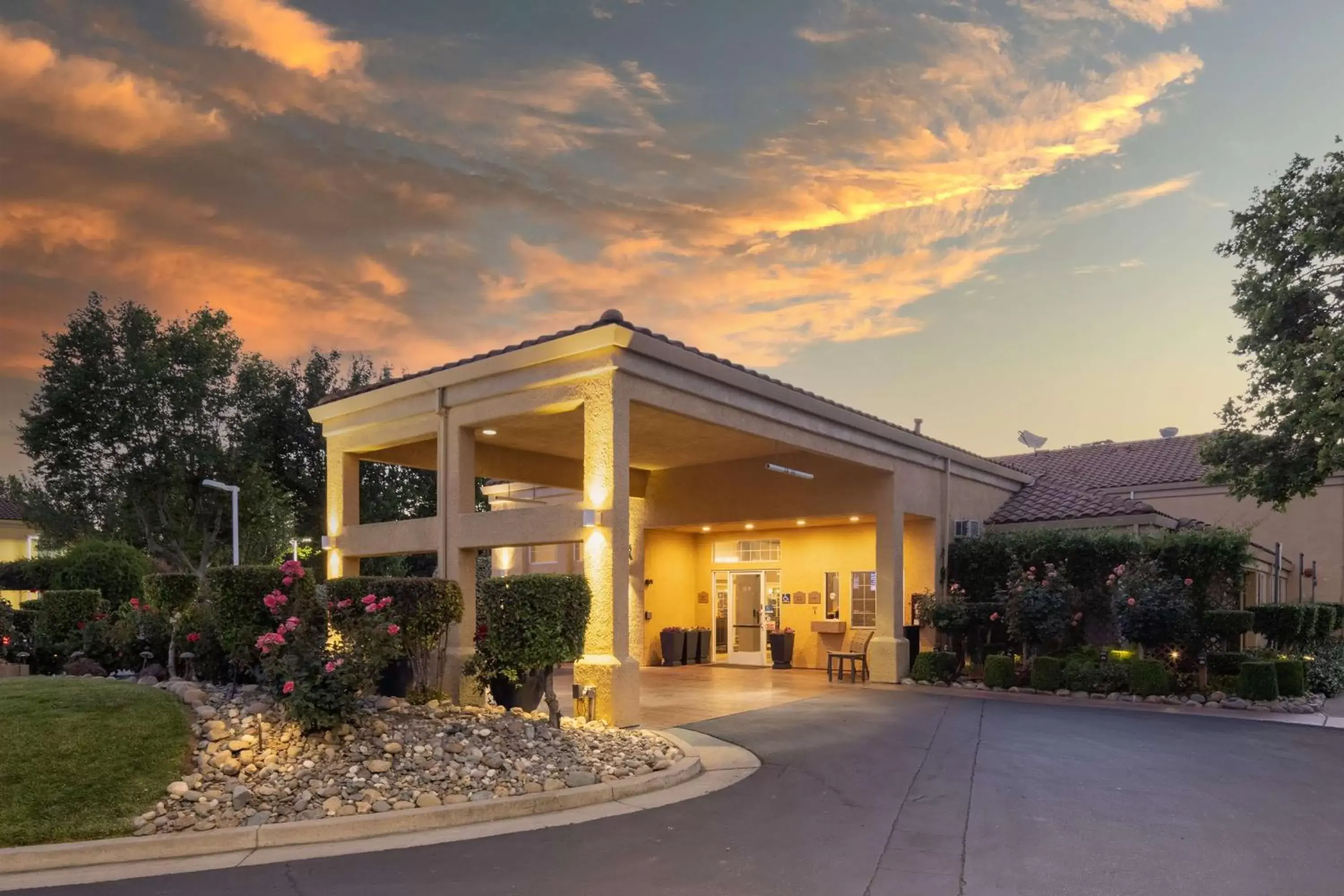 Best Western Plus Dixon Davis Best Western Plus Dixon Davis