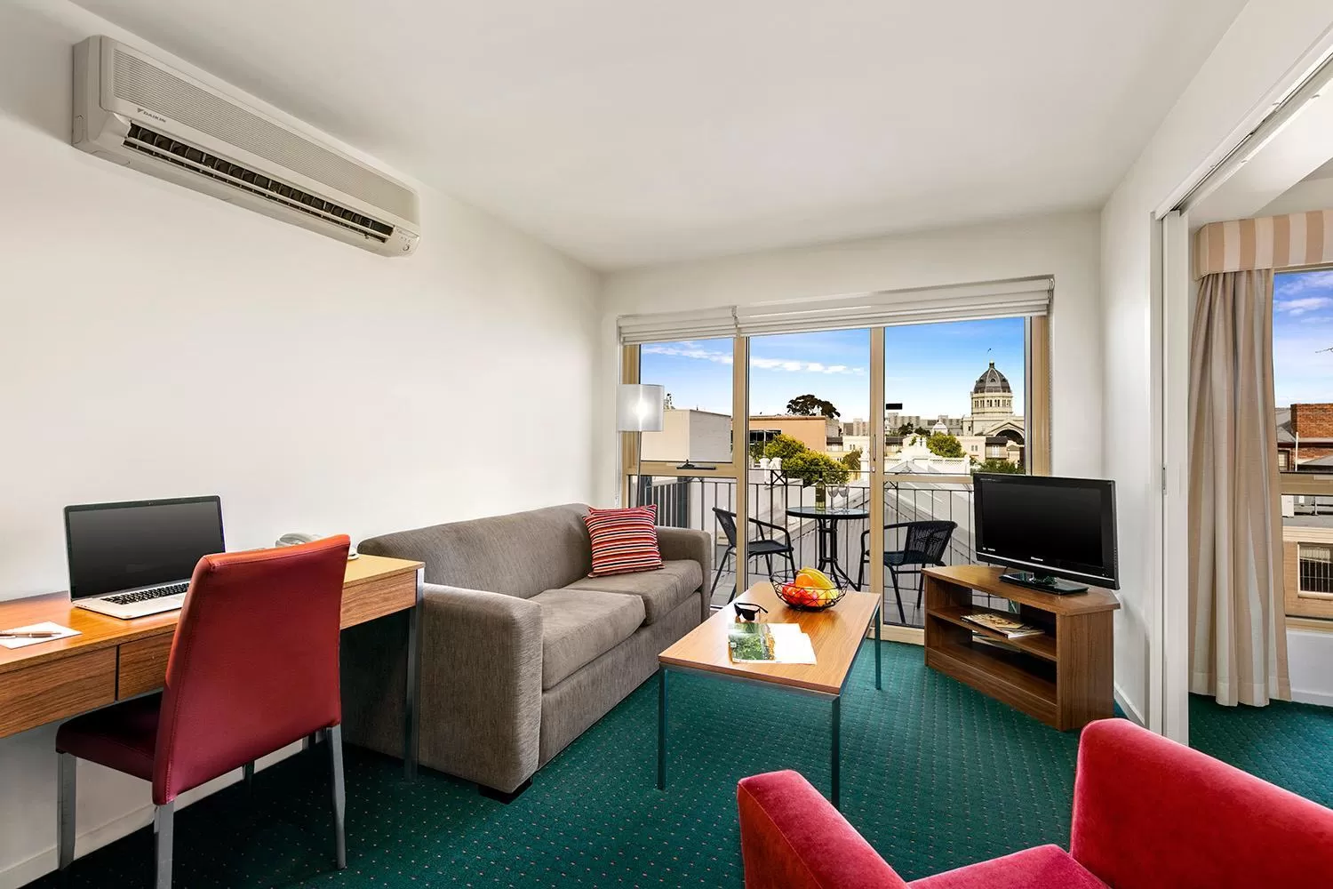 One-Bedroom Apartment in Melbourne Carlton Central Apartment Hotel Official