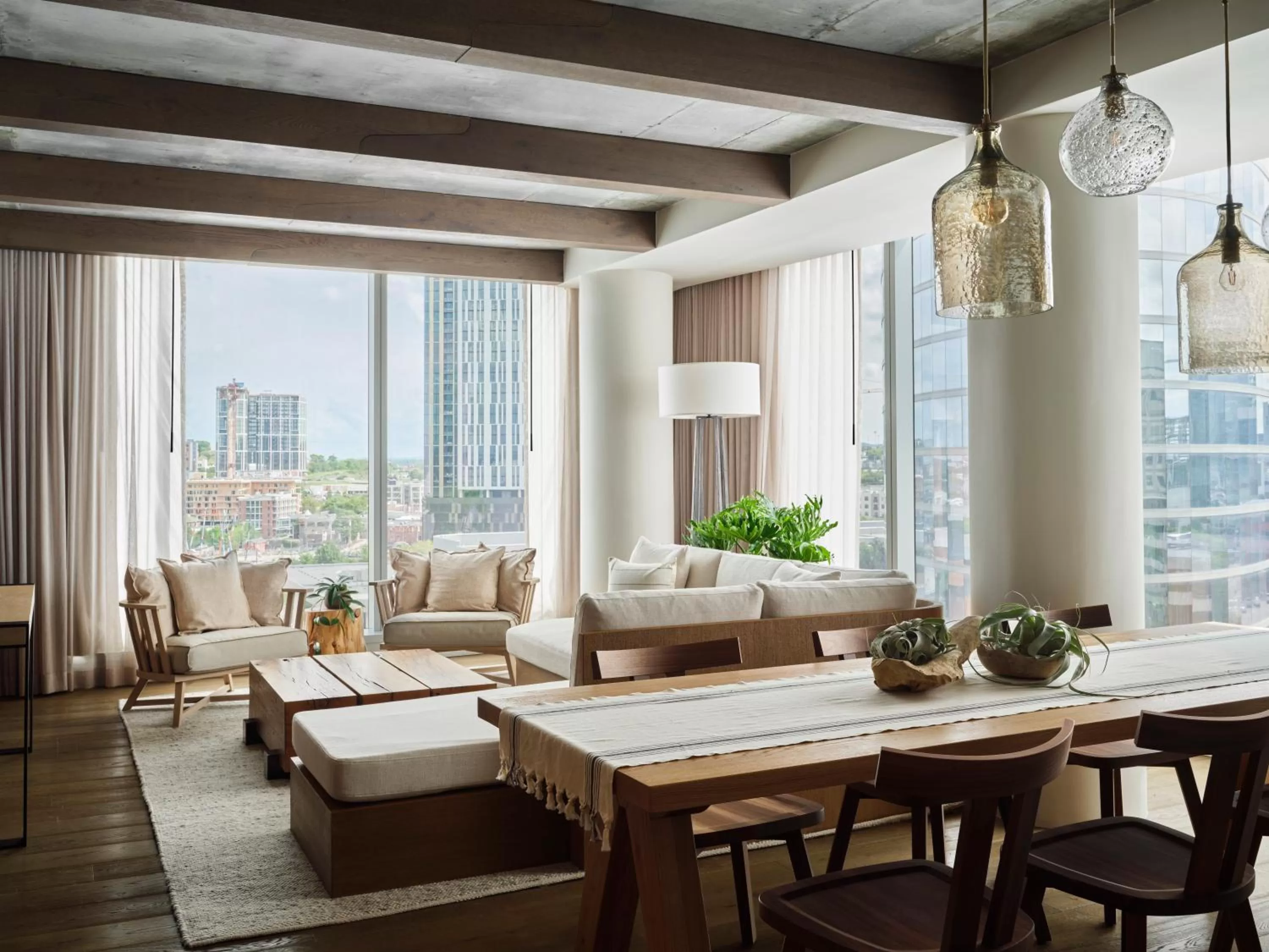 Deluxe King Suite in 1 Hotel Nashville