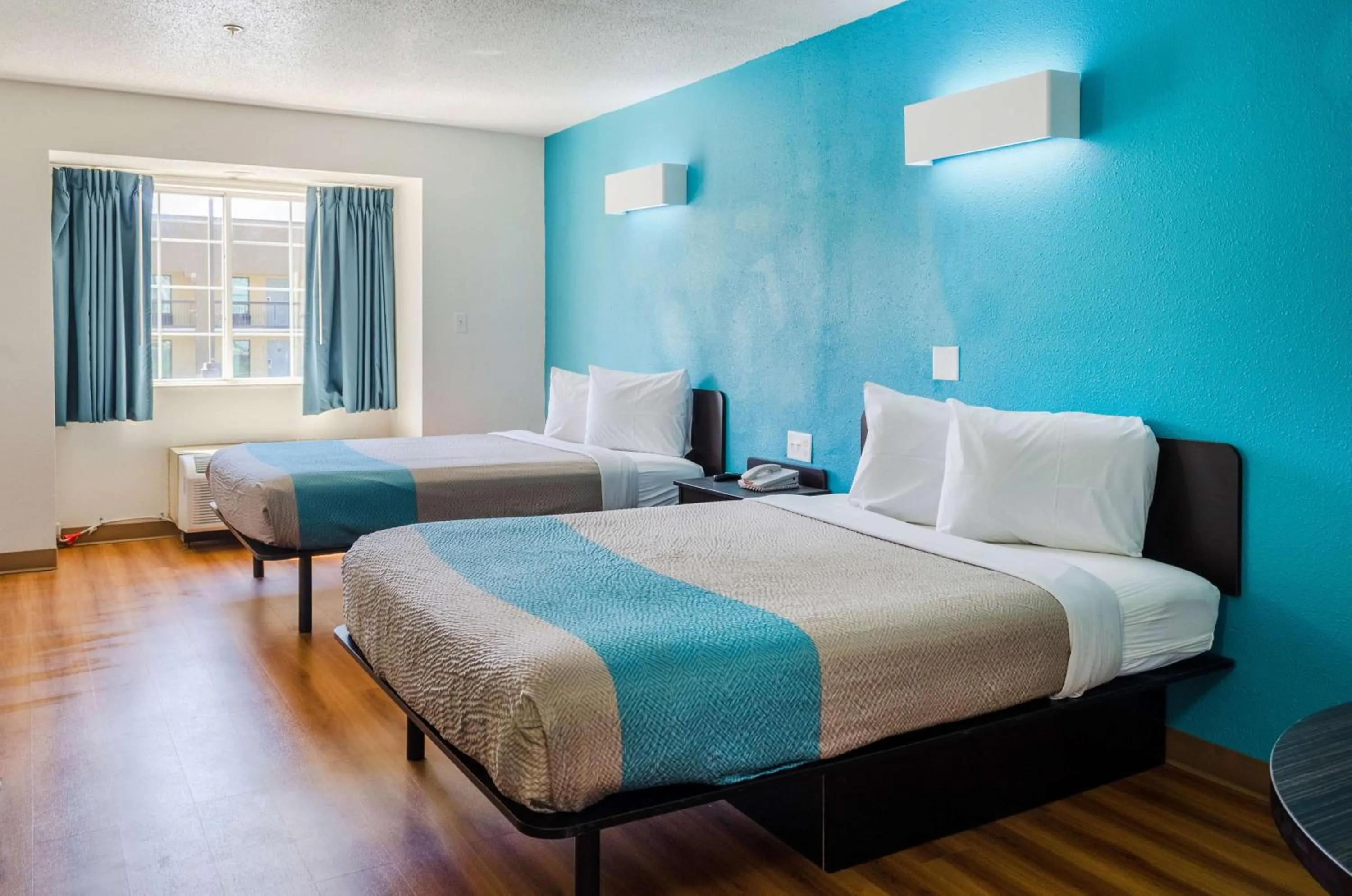 Deluxe Queen Room with Two Queen Beds - single occupancy - Non-Smoking in Motel 6-Mobile, AL