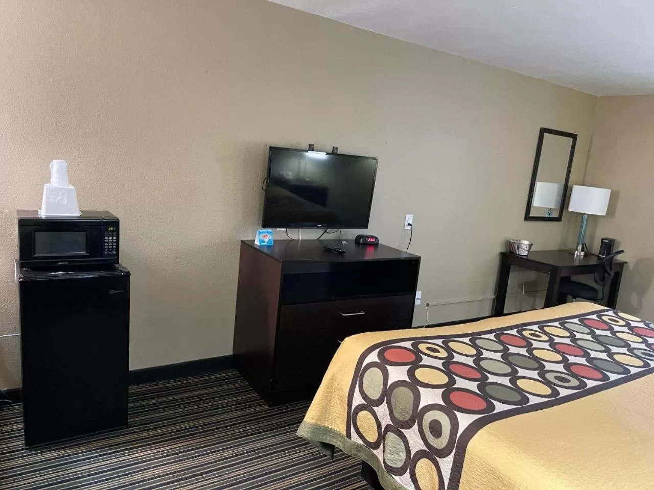 King Room - Mobility Access/Non-Smoking in Super 8 by Wyndham Casa Grande