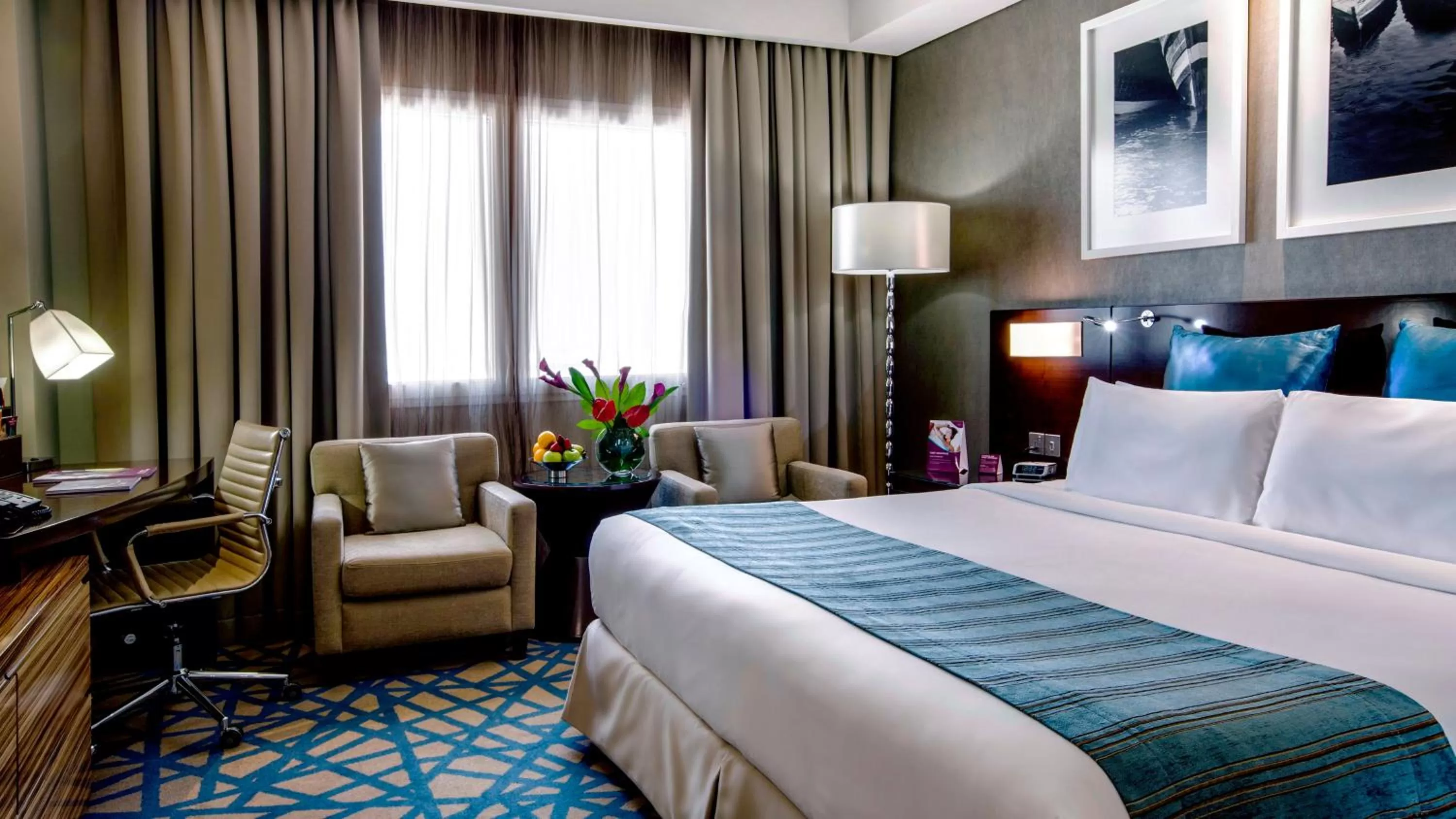 Standard King Room - Lounge Access in Crowne Plaza Dubai Deira by IHG