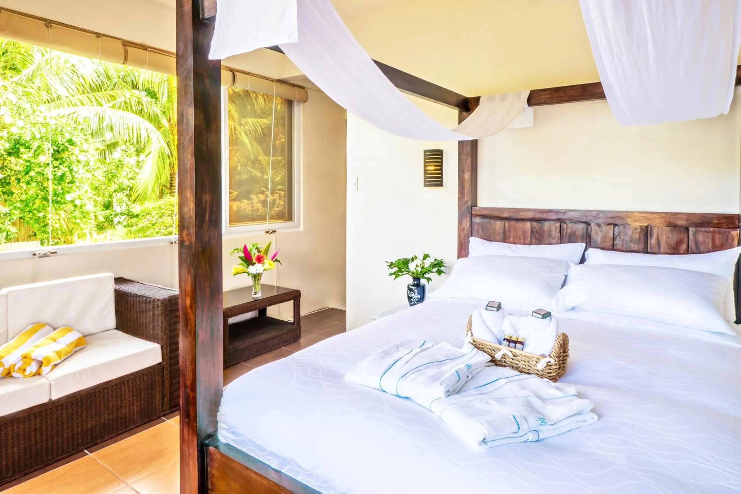 Deluxe Double Room - Deluxe - Sea/Deck/Garden View in Edgewater Dive & Spa Resort