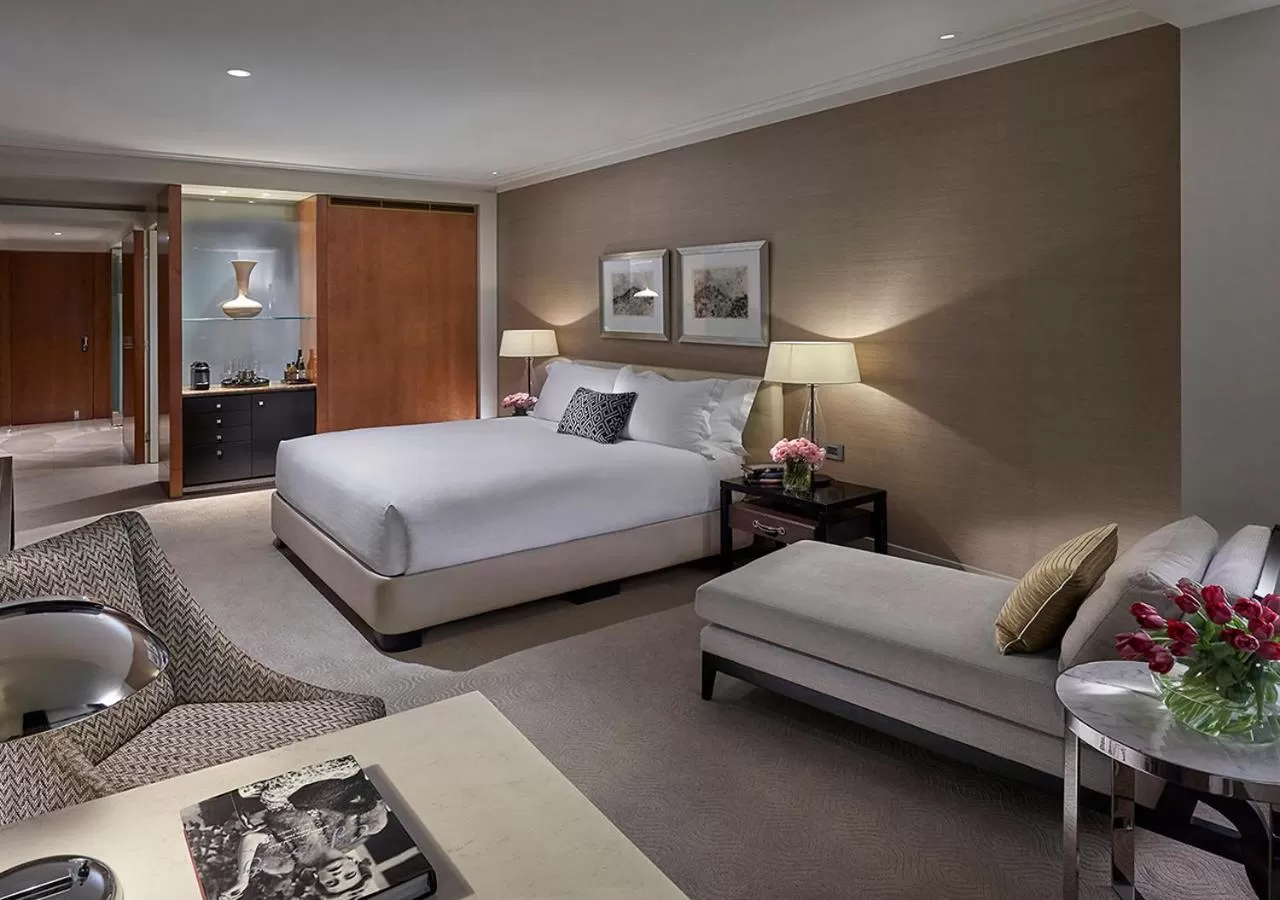 Deluxe King Room in Crown Towers Melbourne