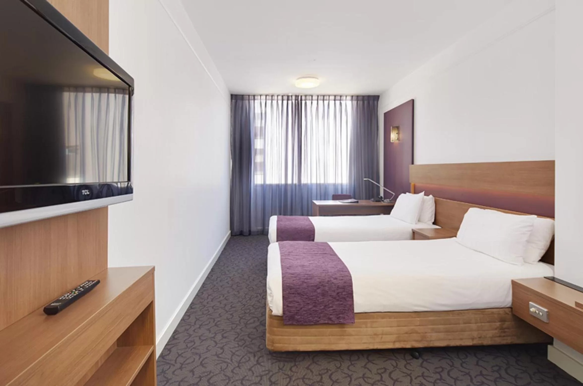 Premium Twin Room in Quality Hotel Ambassador Perth