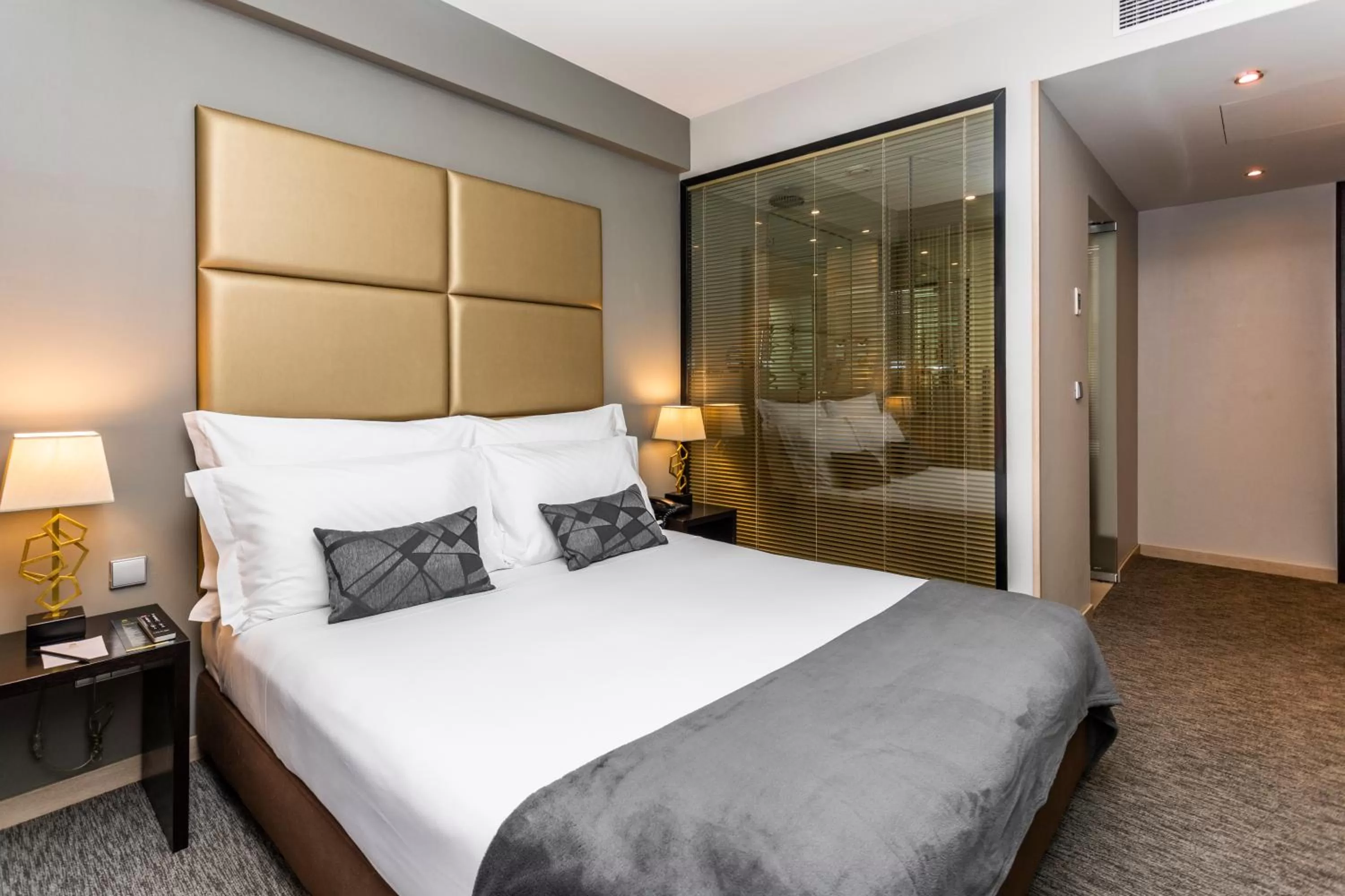 Double Room in Czar Lisbon Hotel