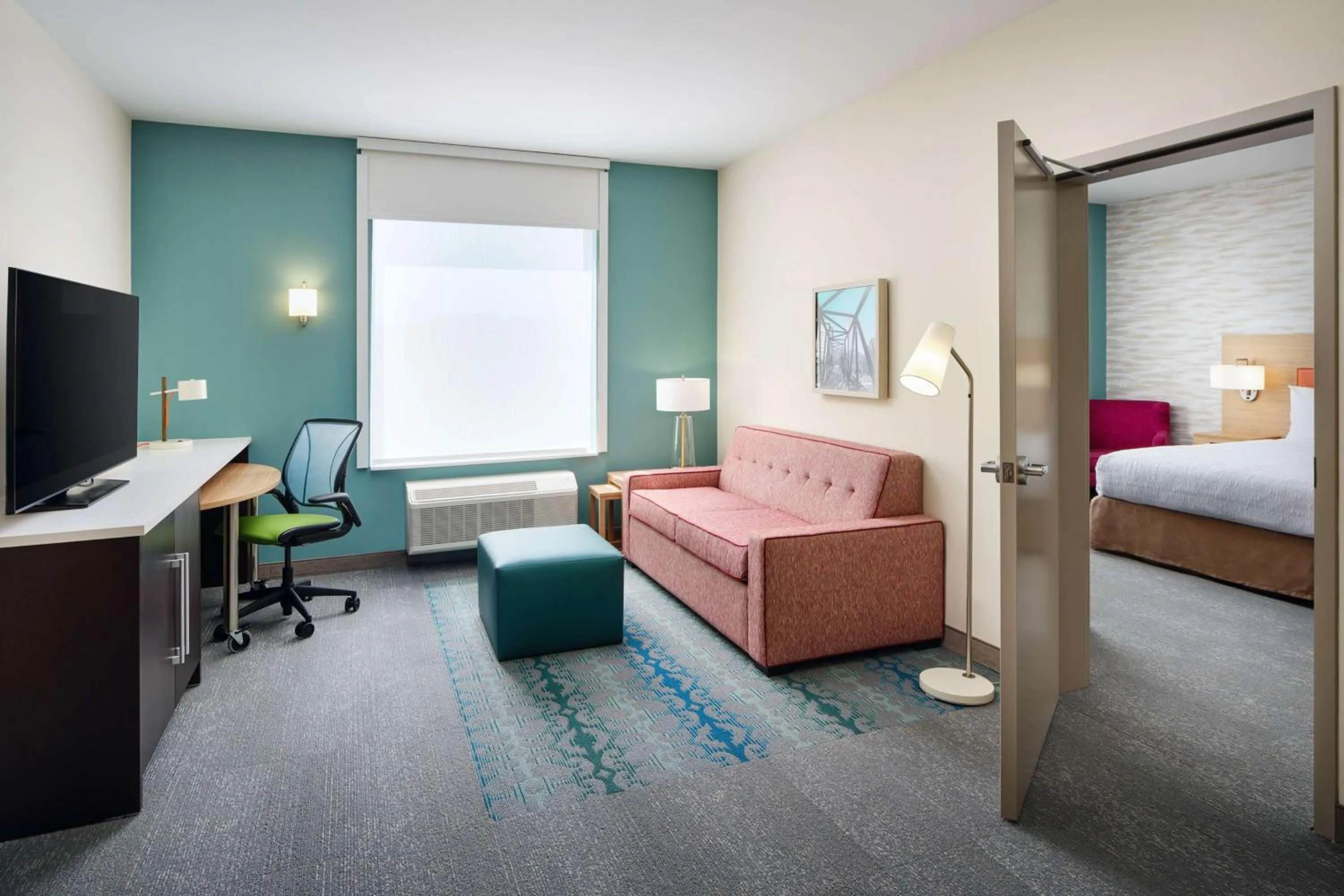 King Suite with Roll-In Shower - Mobility Accessible  in Home2 Suites By Hilton Richmond Glenside