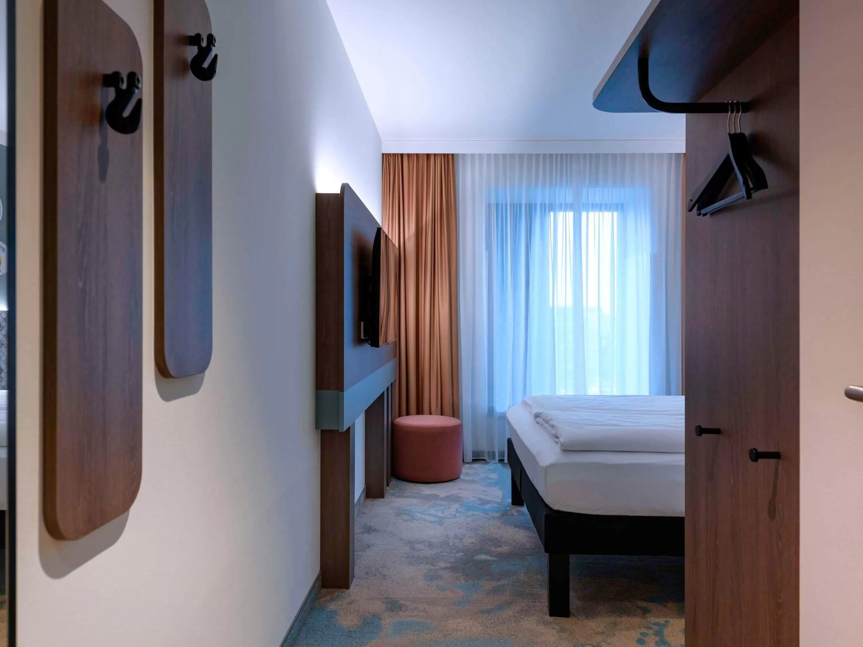 Modern Comfort Double Room in ibis Styles Kiel City