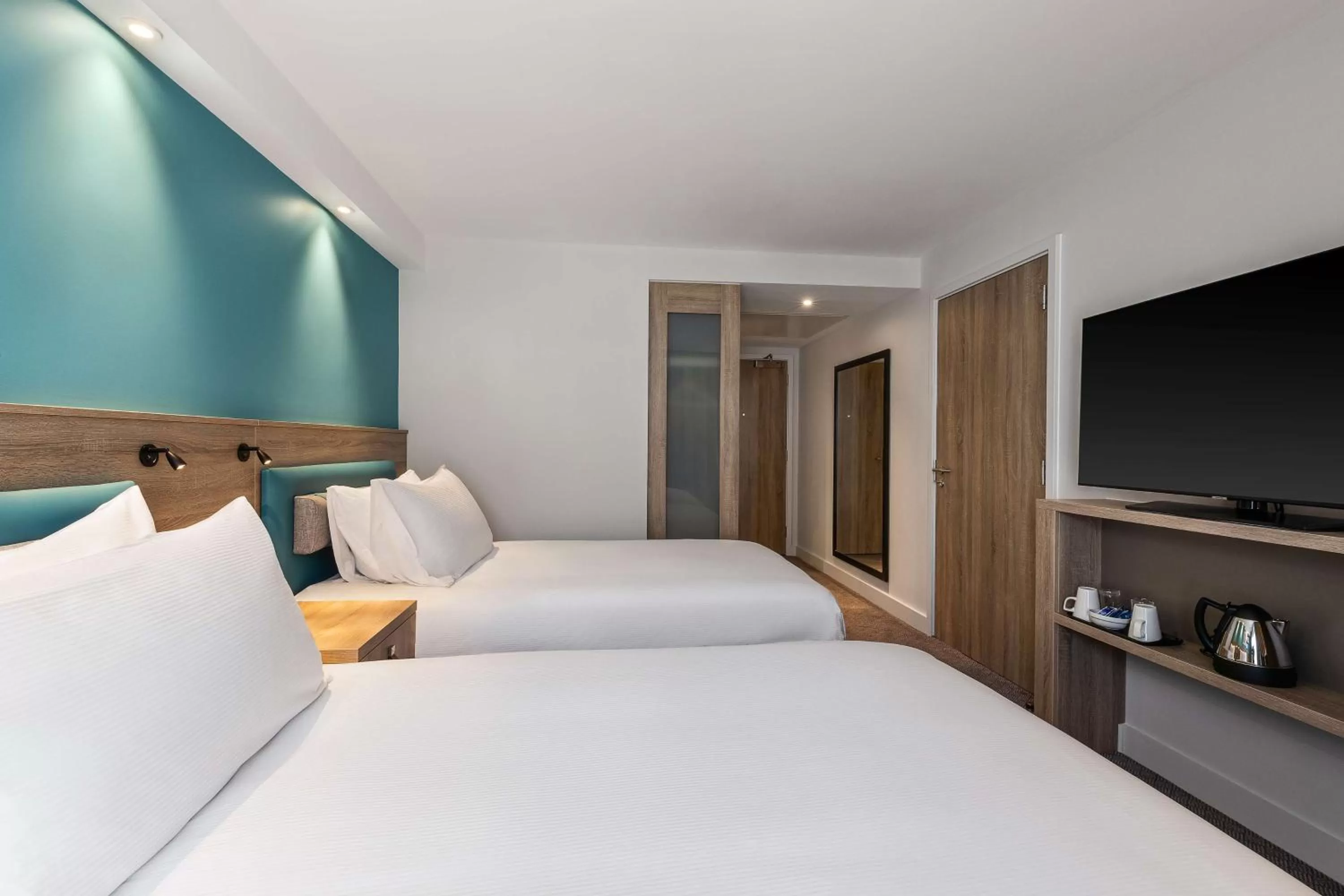 Twin Room in Hampton By Hilton Torquay