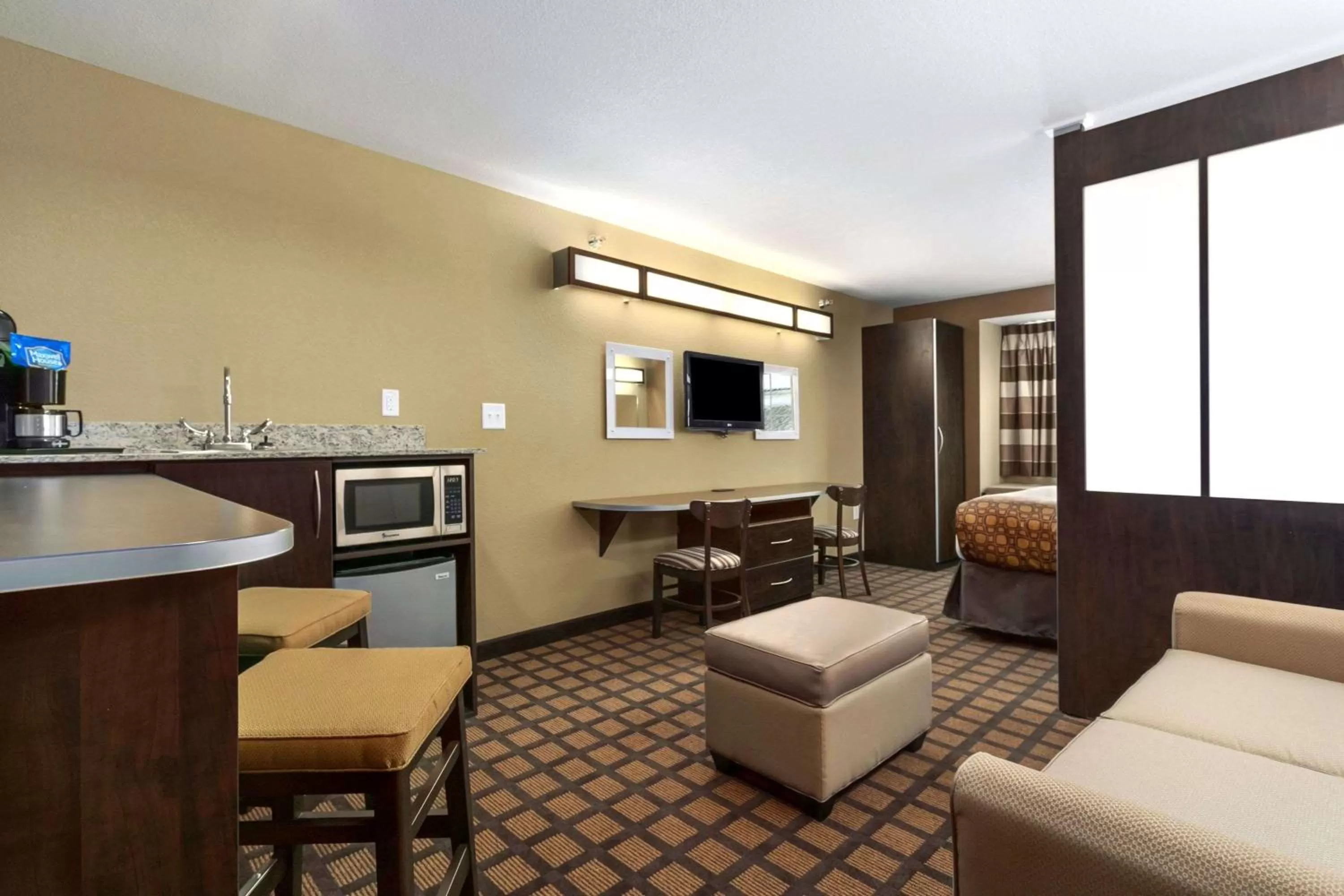 Queen Studio Suite - Non-Smoking in Microtel Inn & Suites by Wyndham Minot