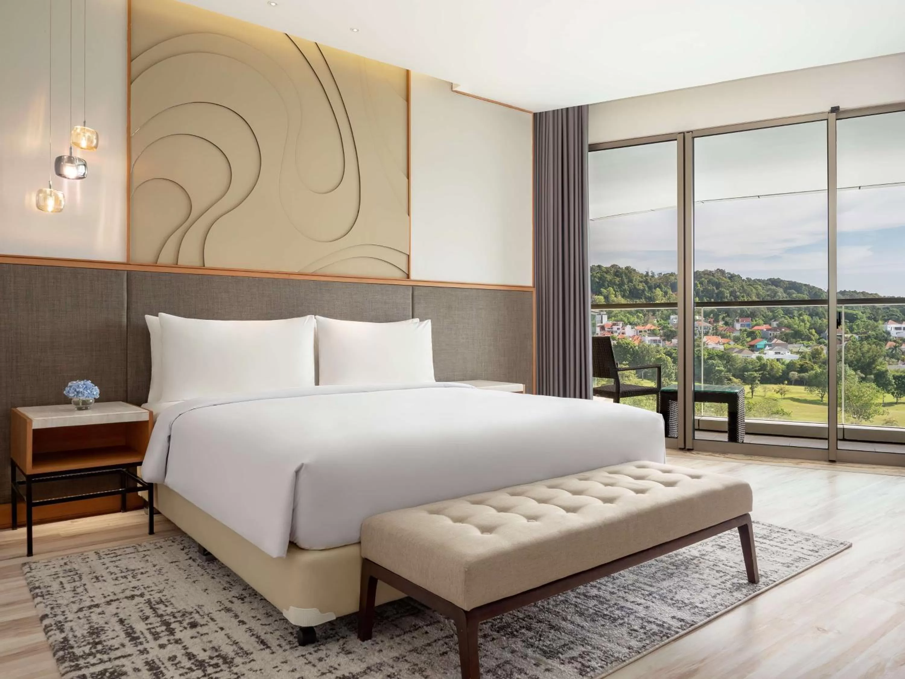 Executive Suite with Golf View in Radisson Golf & Convention Center Batam