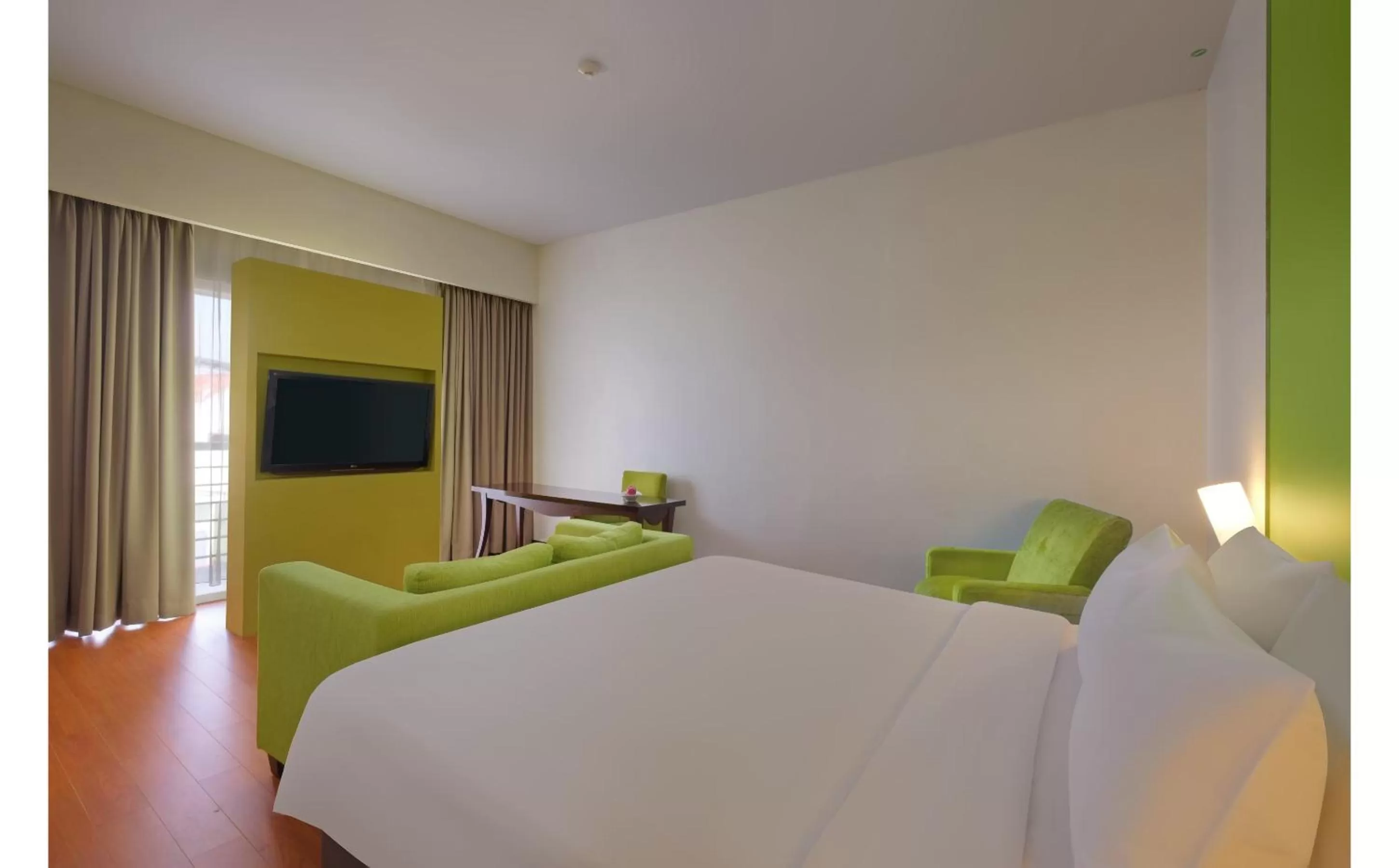 Executive Room in Quest Hotel Simpang Lima - Semarang by ASTON