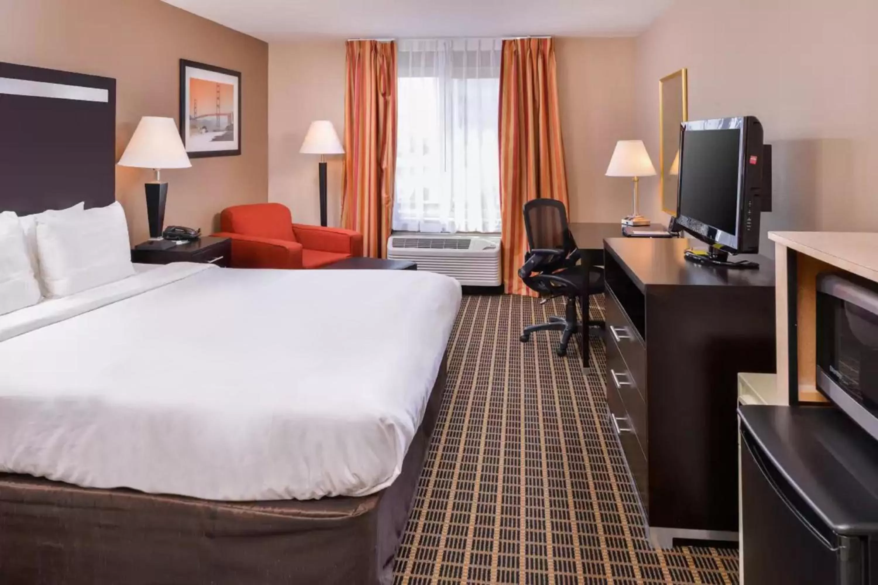 Standard King Room in Hotel Nova SFO