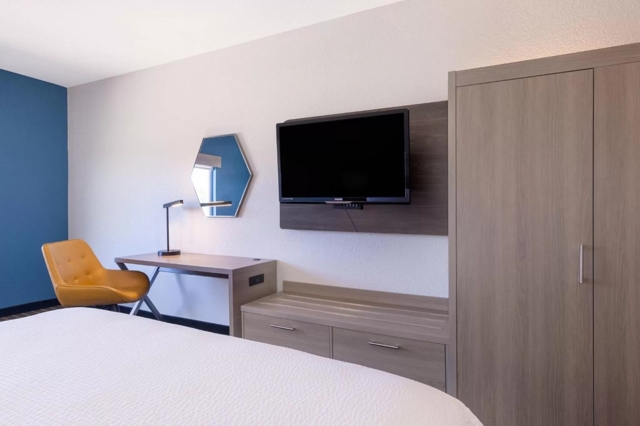 Standard King Room with Two King Beds in Holiday Inn Express & Suites Pittsburg by IHG