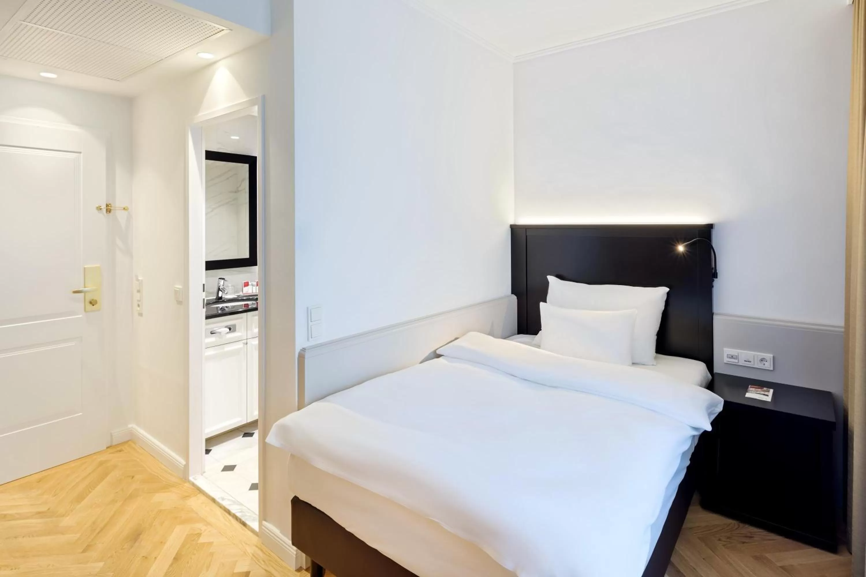 Classic Single Room in Austria Trend Parkhotel Schönbrunn Wien