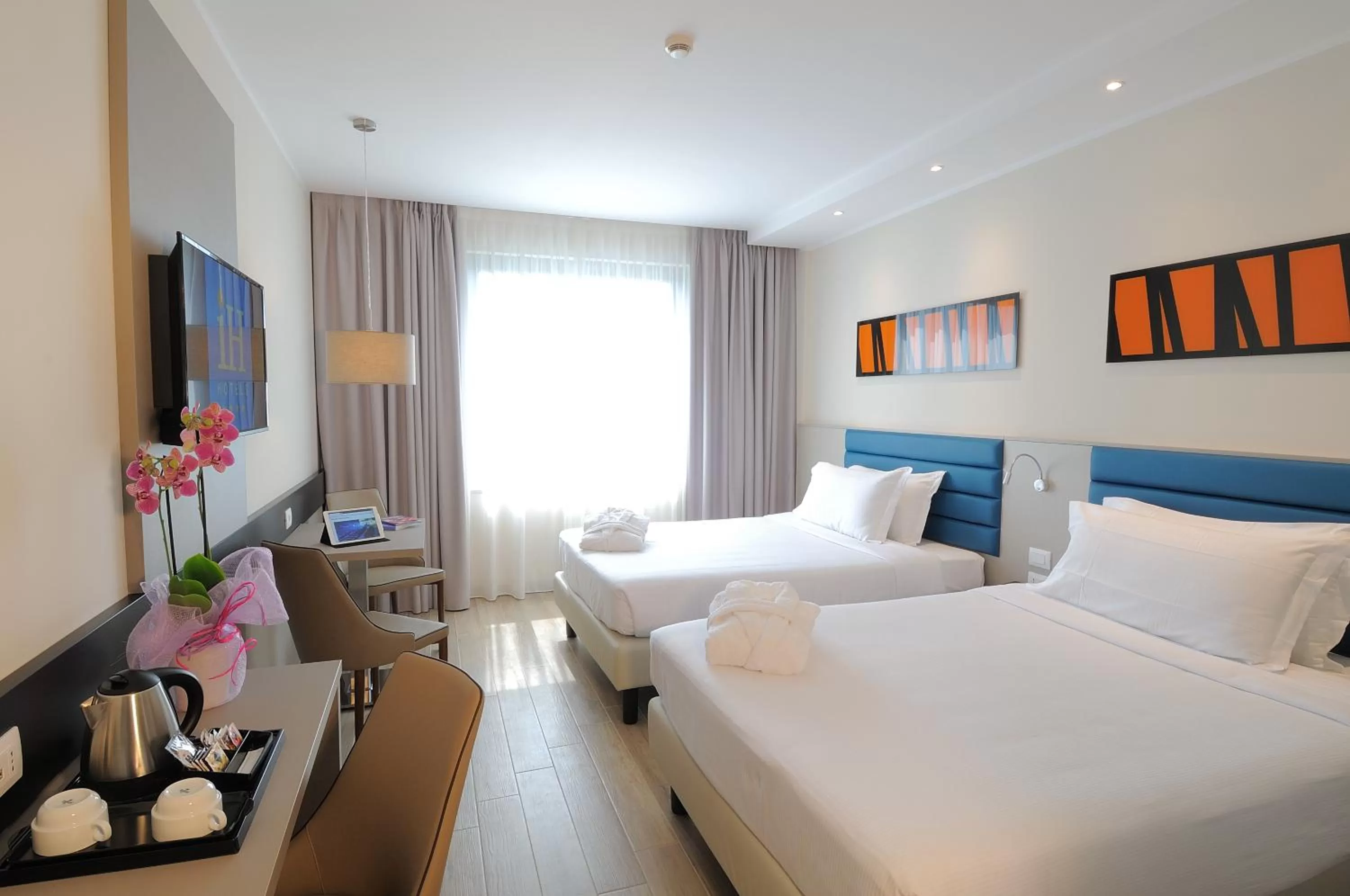 Family Room (4 Adults) in iH Hotels Milano Lorenteggio