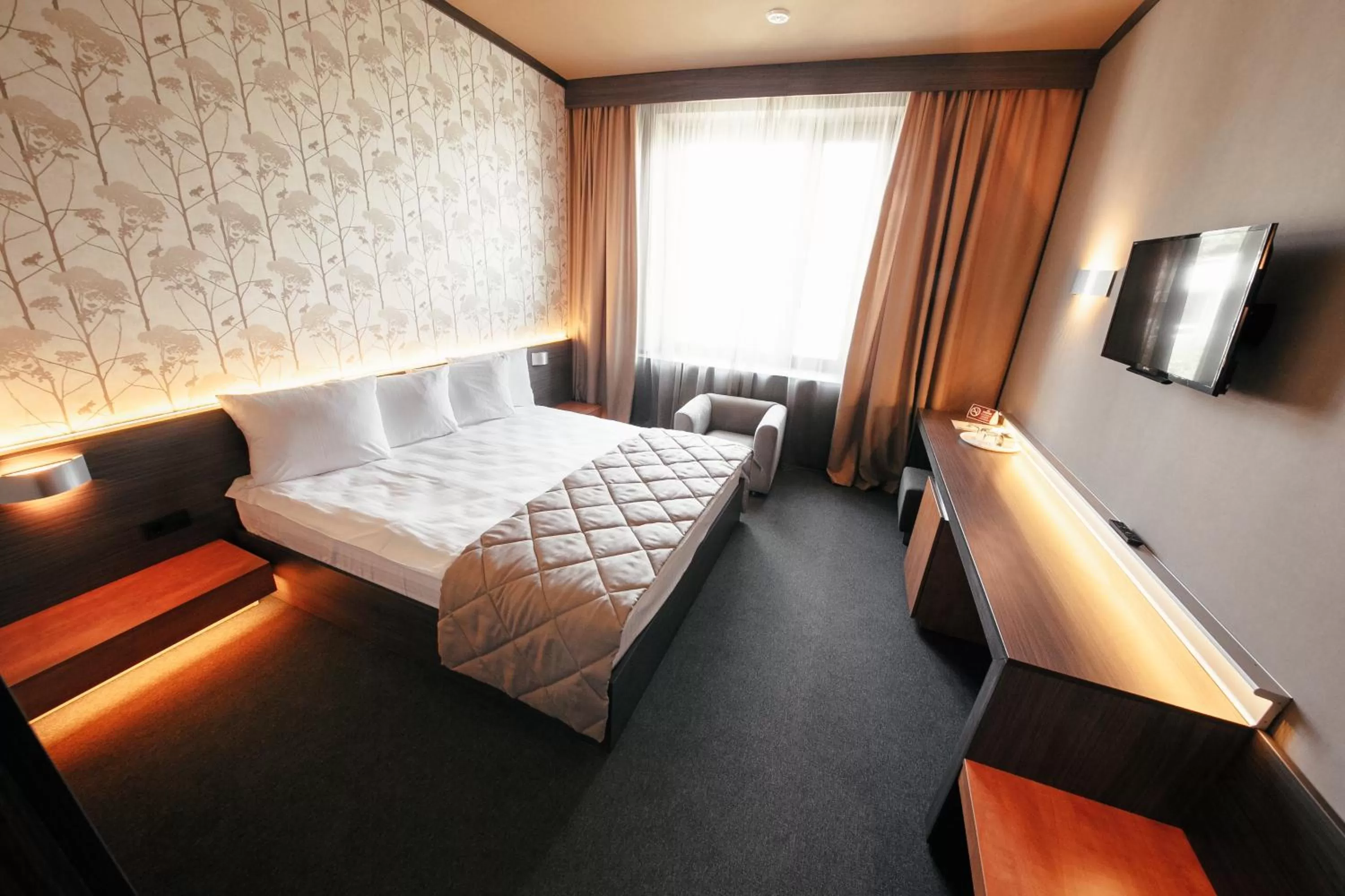 Superior Double Room in Jolly Alon Hotel