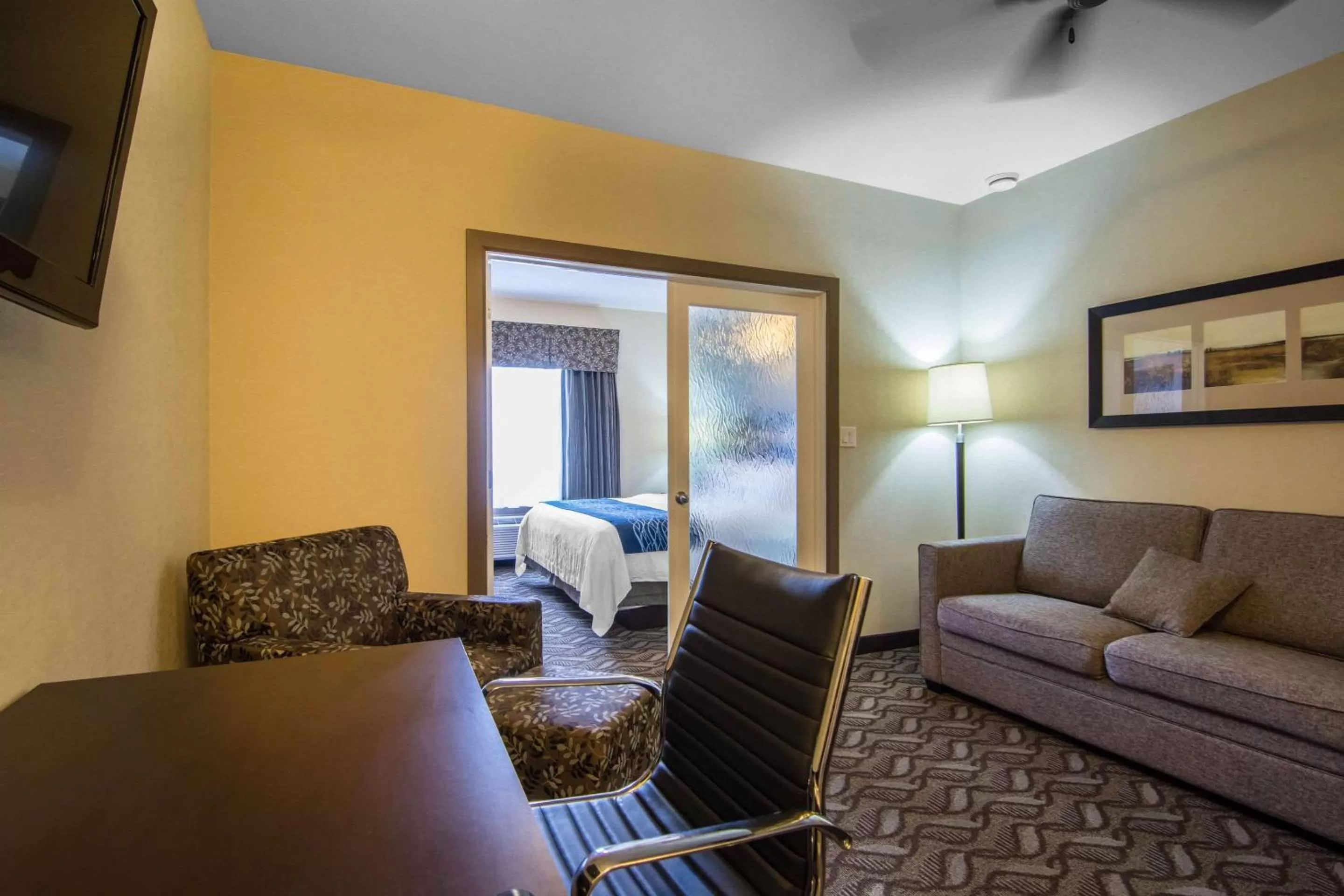 King Suite - Non-Smoking in Comfort Inn & Suites