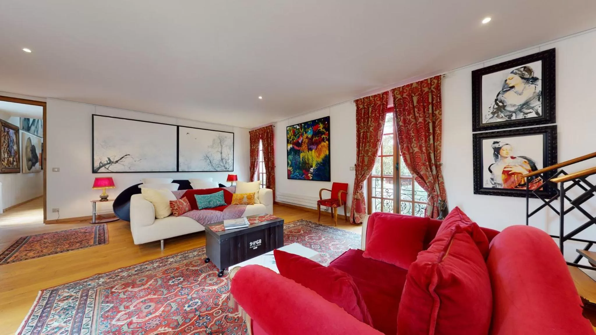 Superior Suite in Besharat Gallery & Museum