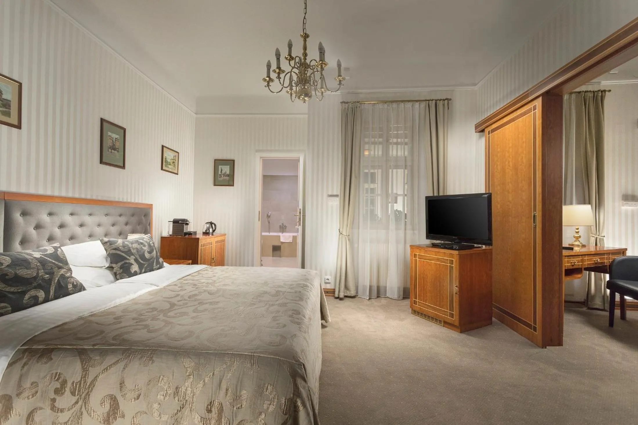 Deluxe Double or Twin Room in Hotel Pod Věží