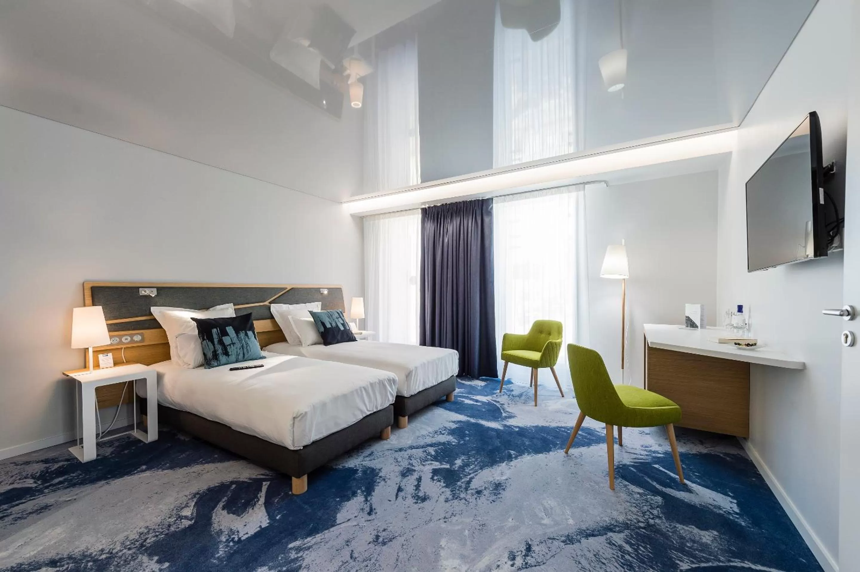 Urban Chic Room with Shower and Disability Access in Seeko'o Hotel Bordeaux