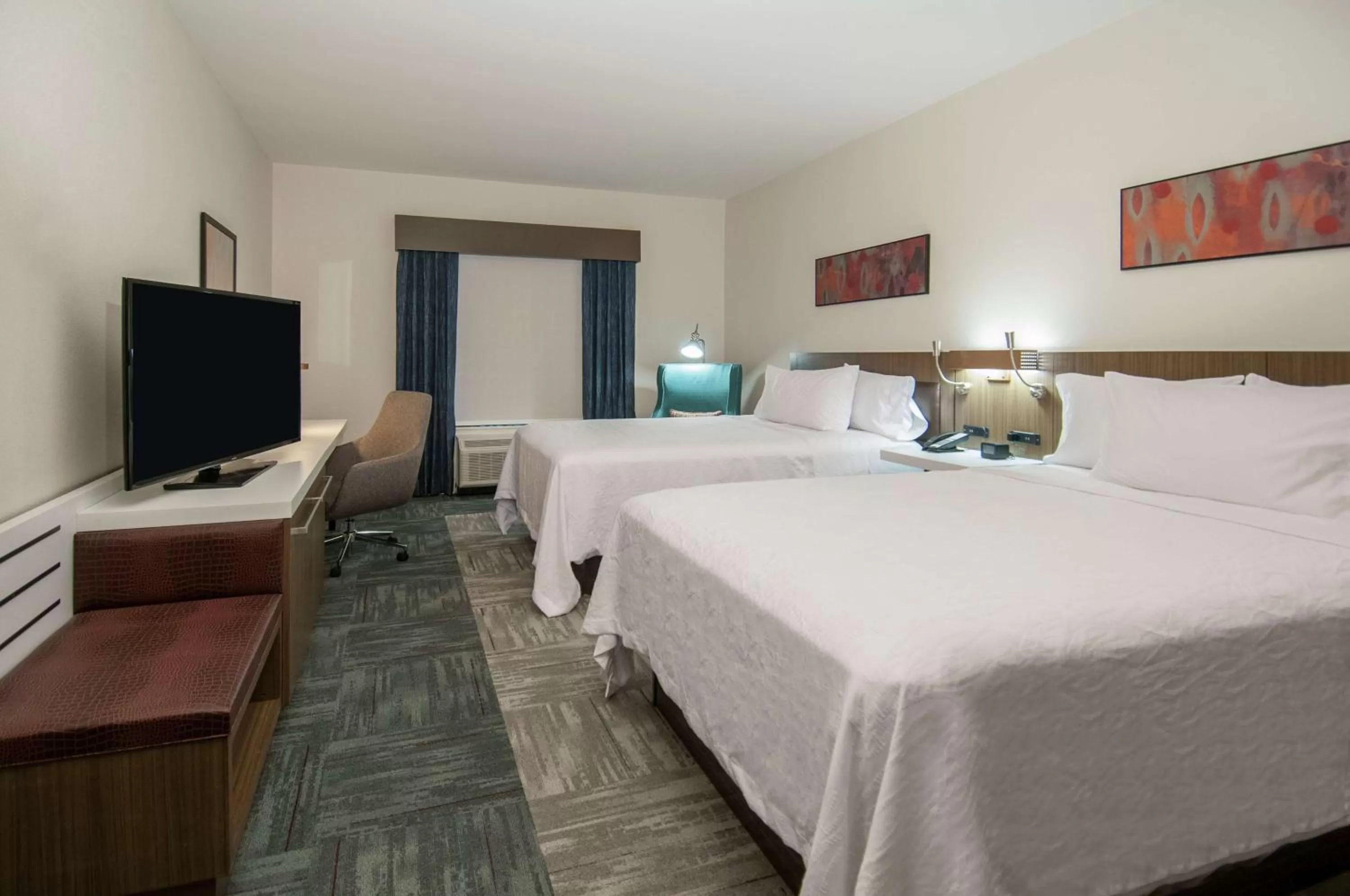 Premium Room with Two Double Beds in Hilton Garden Inn Jackson/Clinton