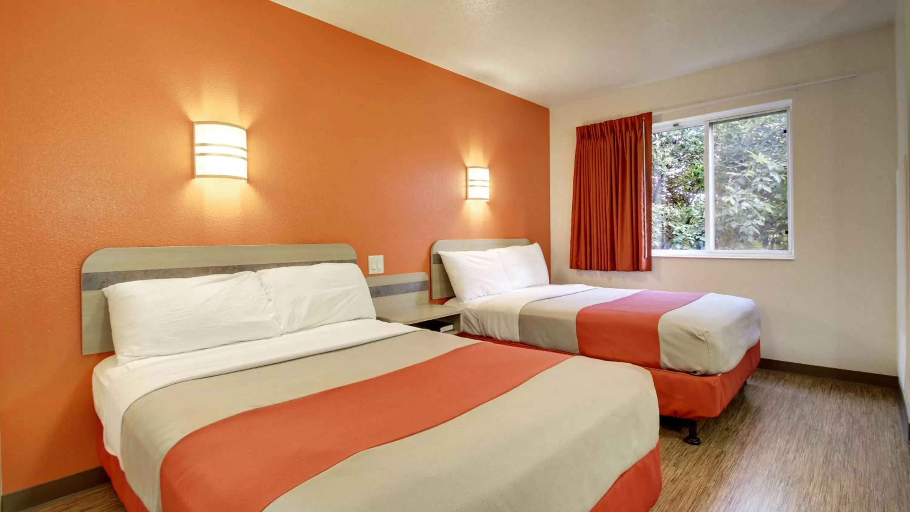 Deluxe Quadruple Room in Motel 6-Springfield, IL I-55 I-72