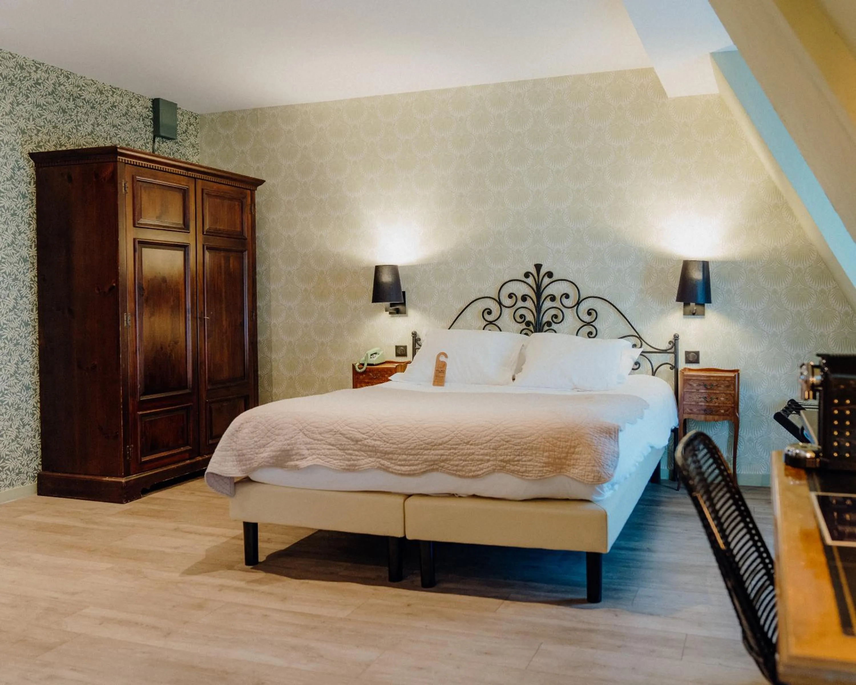 Junior Suite in Hotel Le Grimaldi by Happyculture