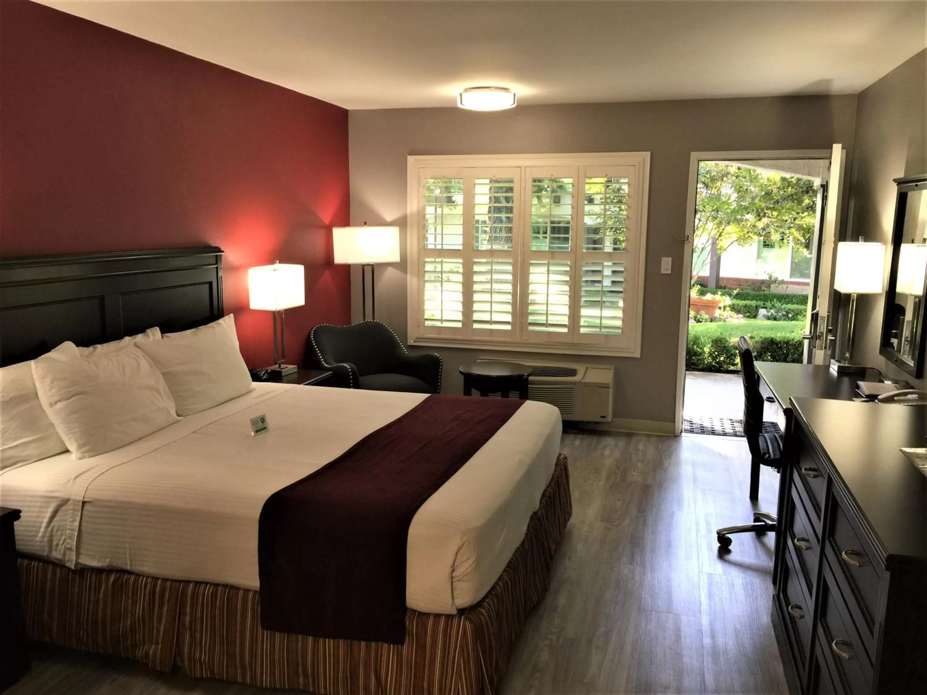 Deluxe Single Room, 2 Queen Beds, Nonsmoking Garden View in Laguna Hills Lodge-Irvine Spectrum