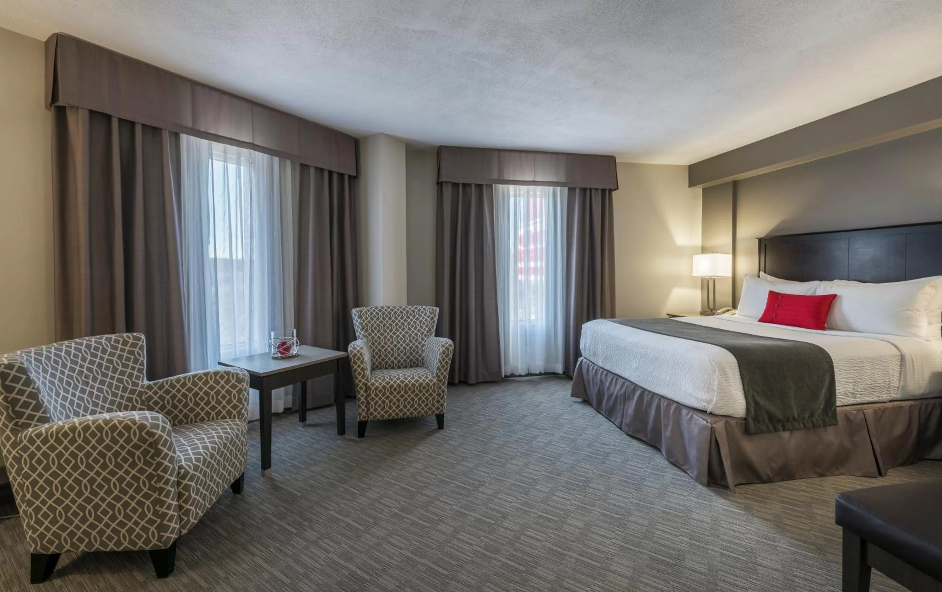 King Suite - Non-Smoking in Chateau Bedford Trademark Collection by Wyndham