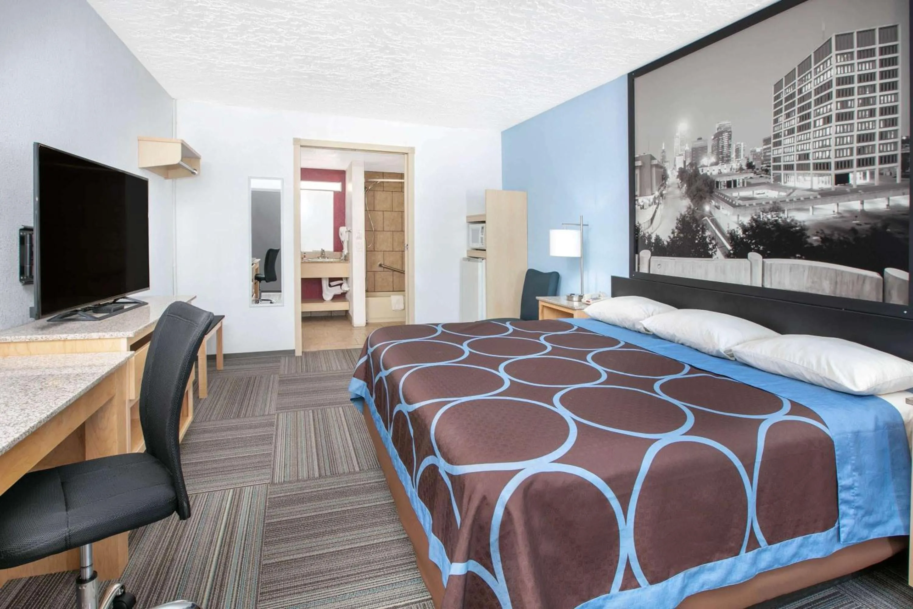 King Room - Mobility Access/Non-Smoking in Super 8 by Wyndham City of Moore