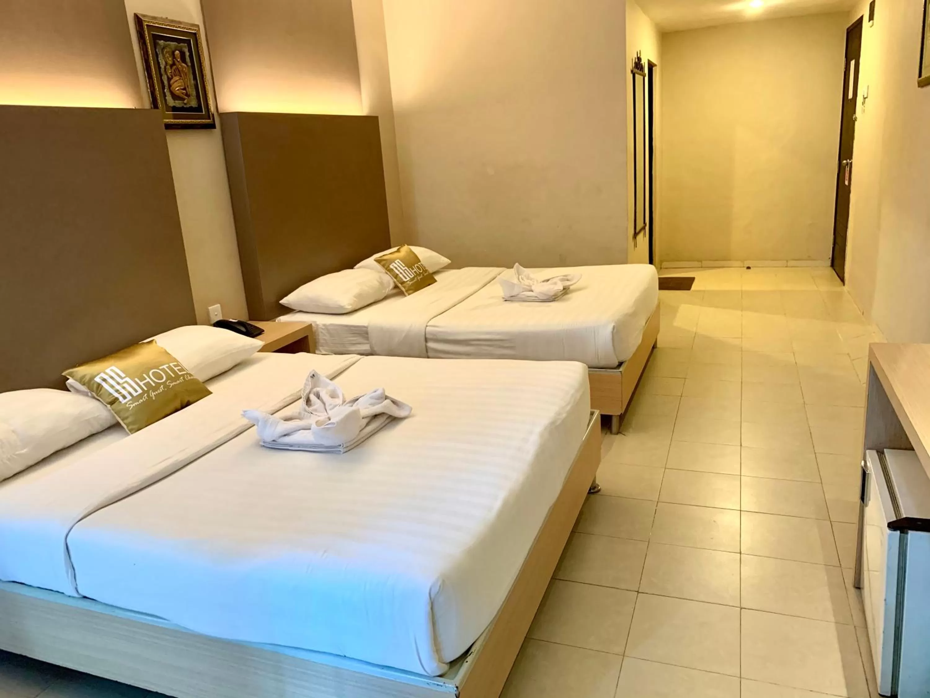 Deluxe Family Room in Sky View Hotel Managed by OS