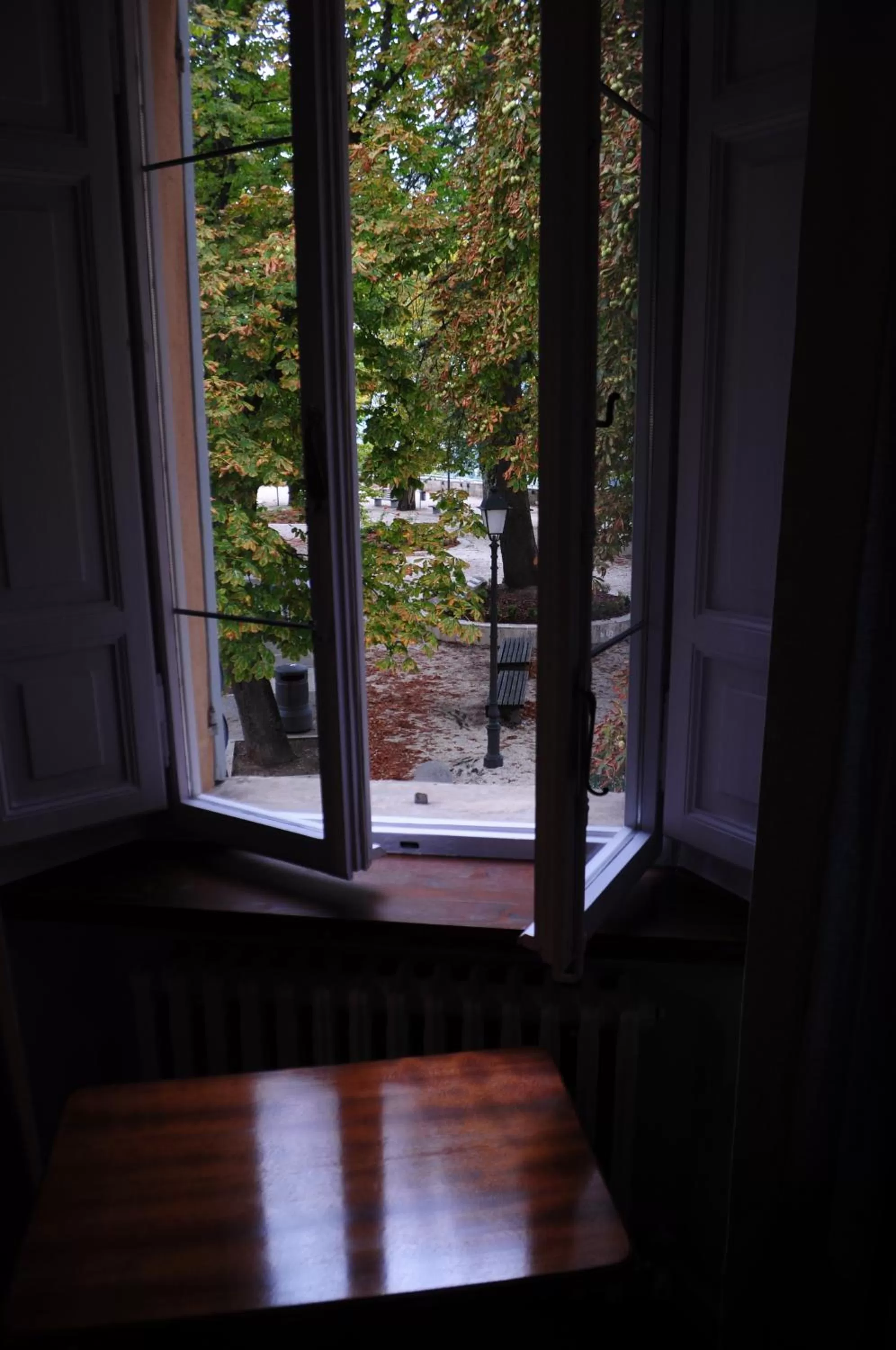 Large Double Room in Oberdan Ospitalita'