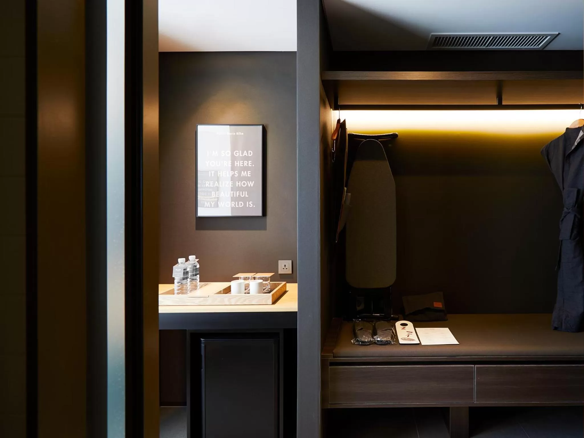 Deluxe Double Room in GLAD Mapo