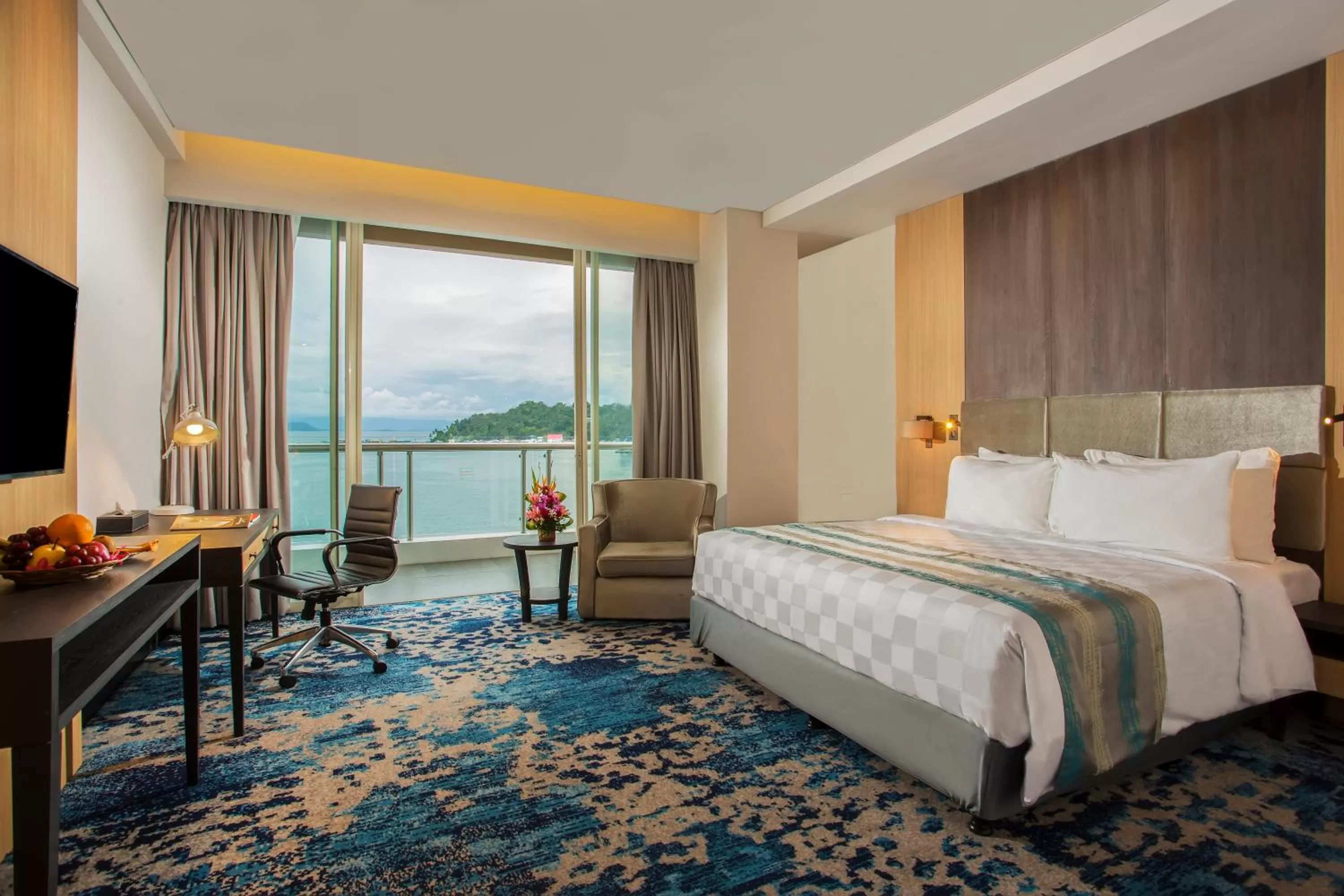Grand Deluxe Double Room in Swiss-Belhotel Papua