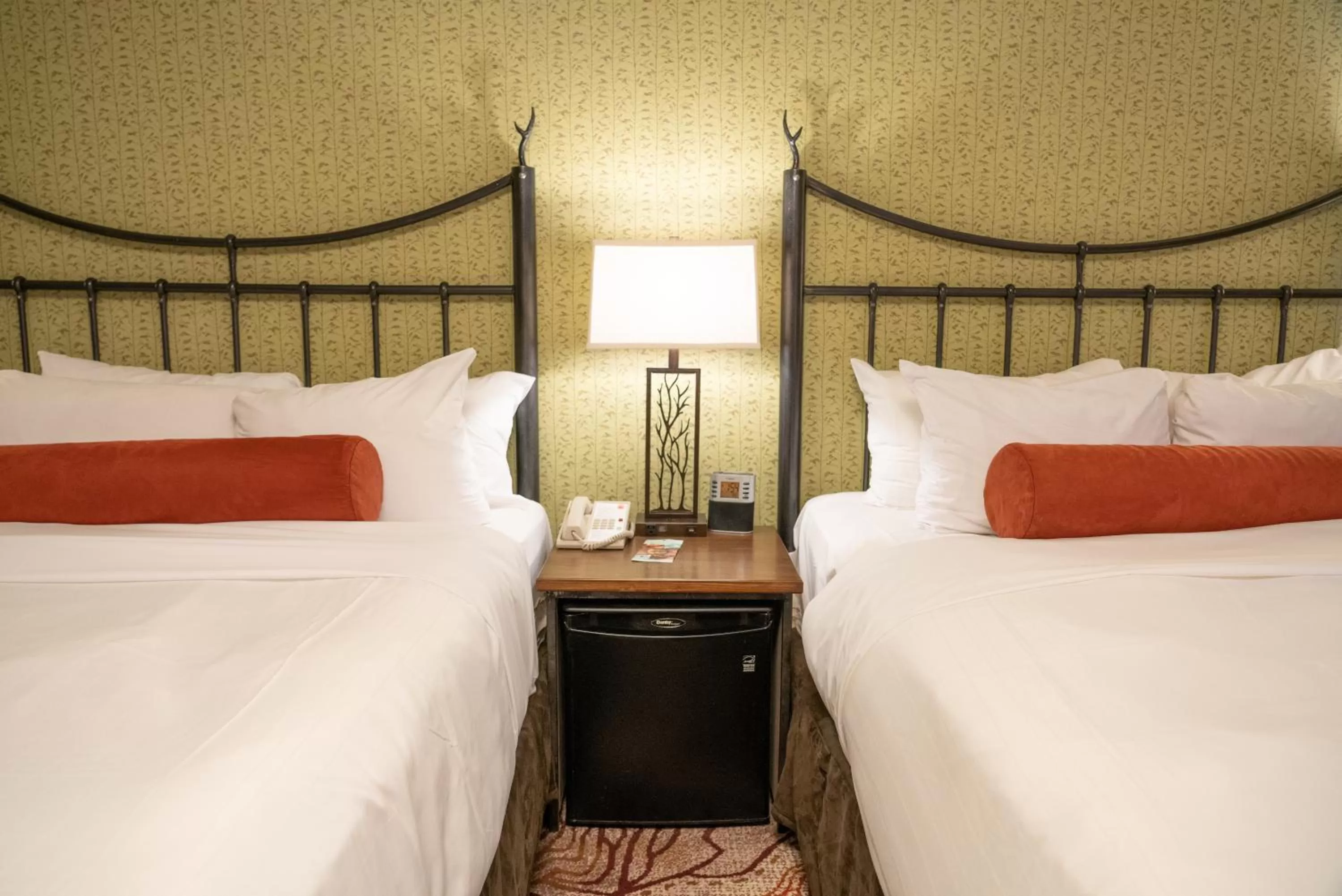 Standard  Room in Banff Caribou Lodge and Spa