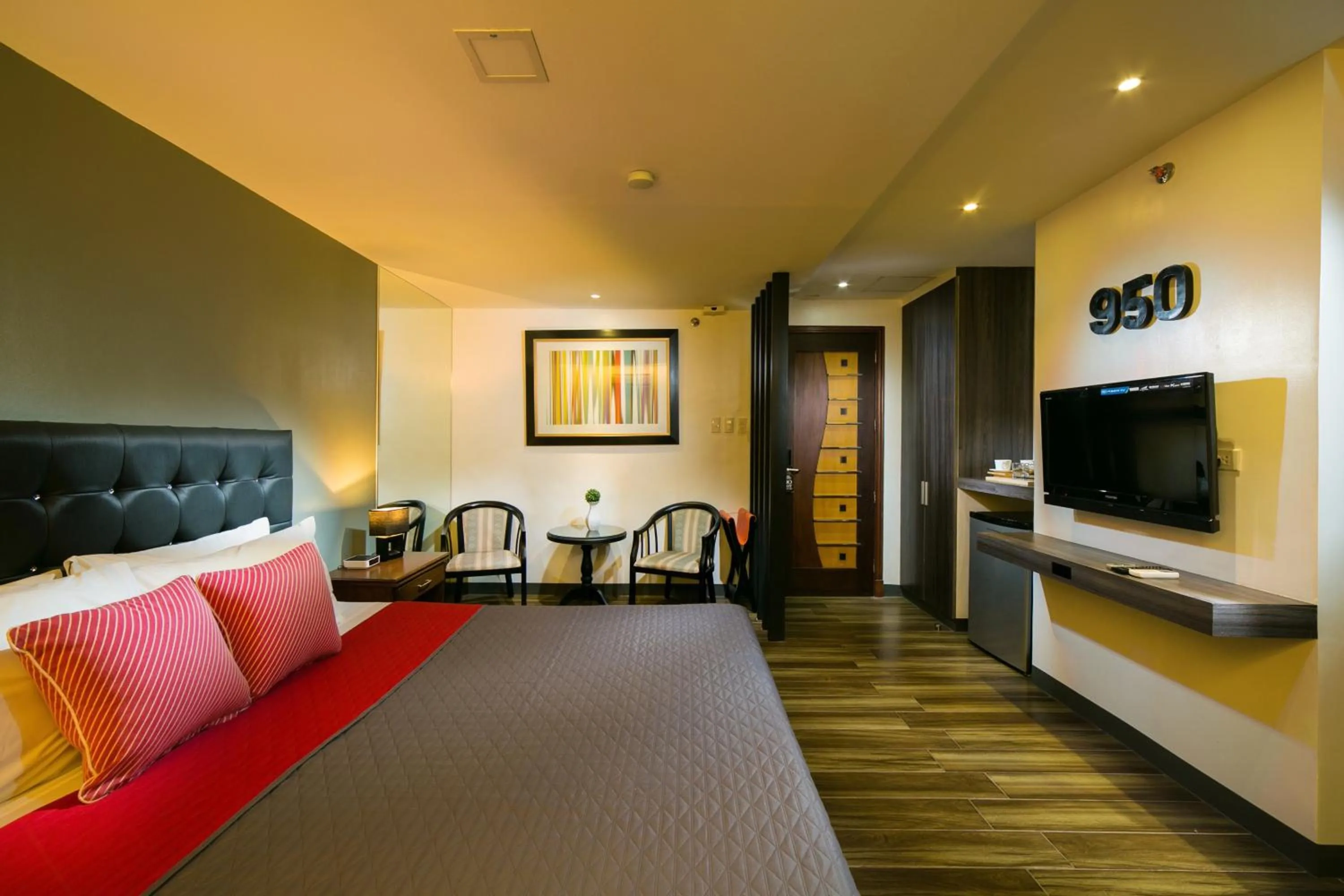 King Suite in 950 Condotel