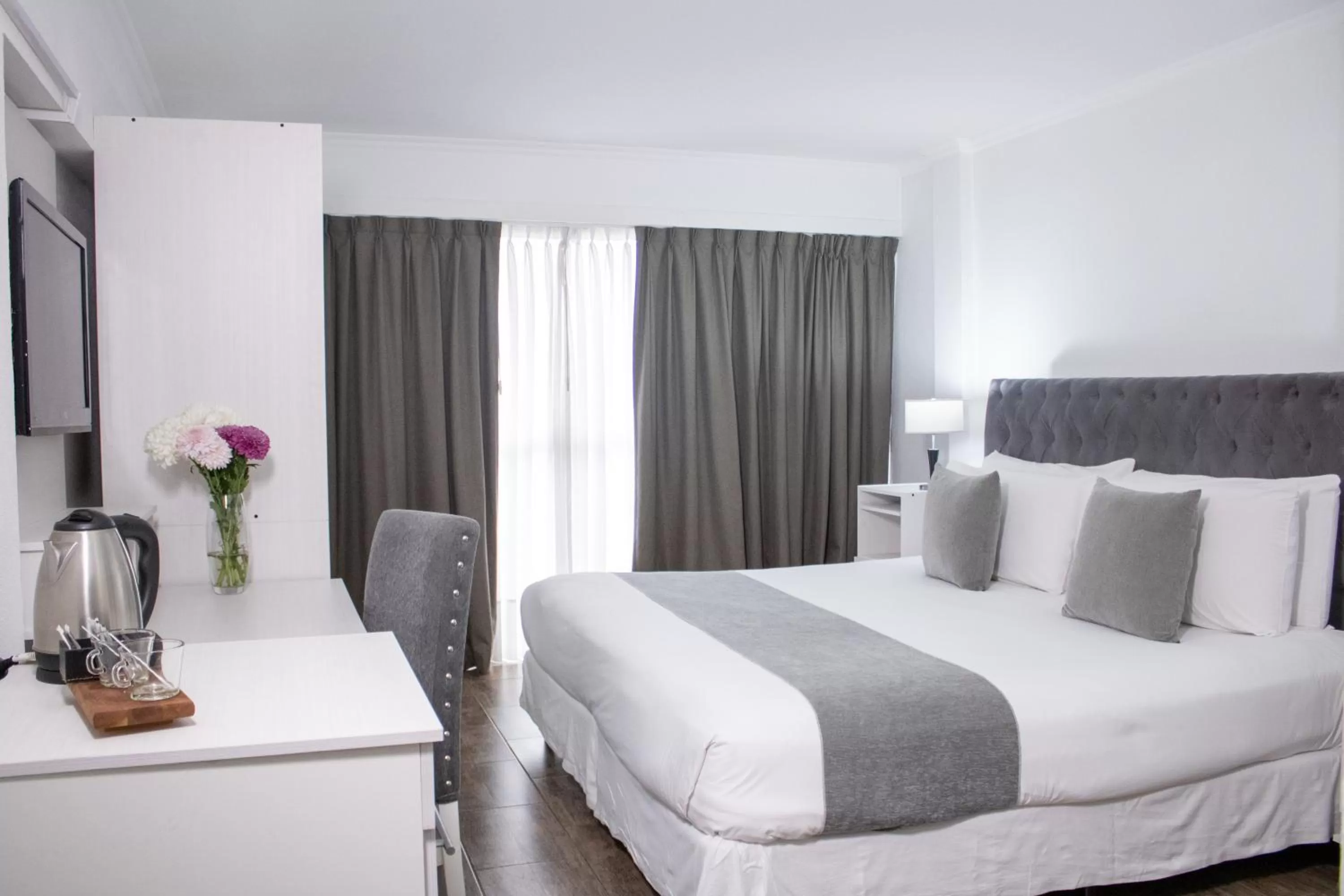 Executive Double Room in Ker Recoleta Hotel