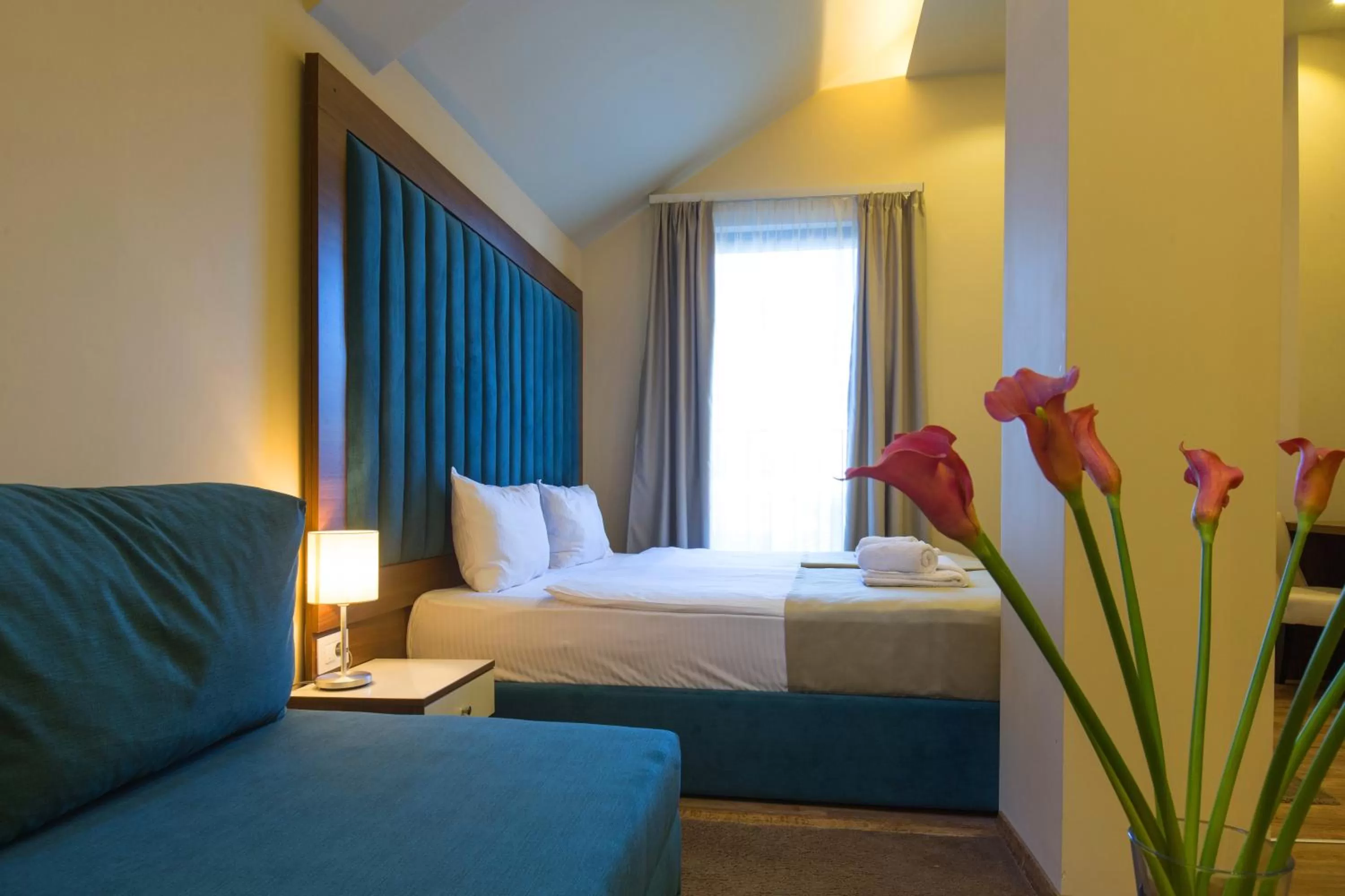 Superior Double or Twin Room in Marquise Hotel Garni