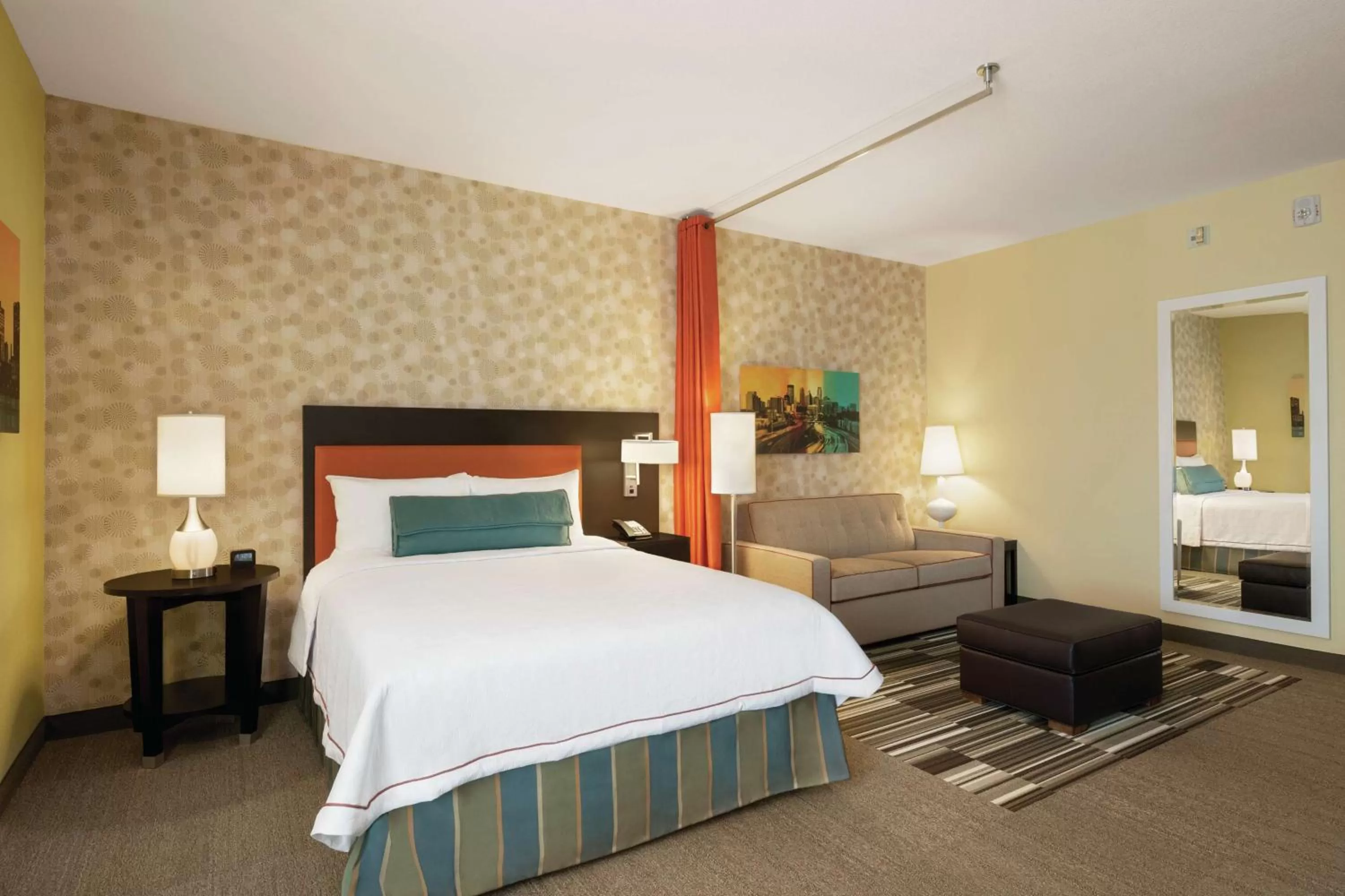 Queen Studio - Mobility Access/Non-Smoking in Home2 Suites by Hilton Minneapolis Bloomington